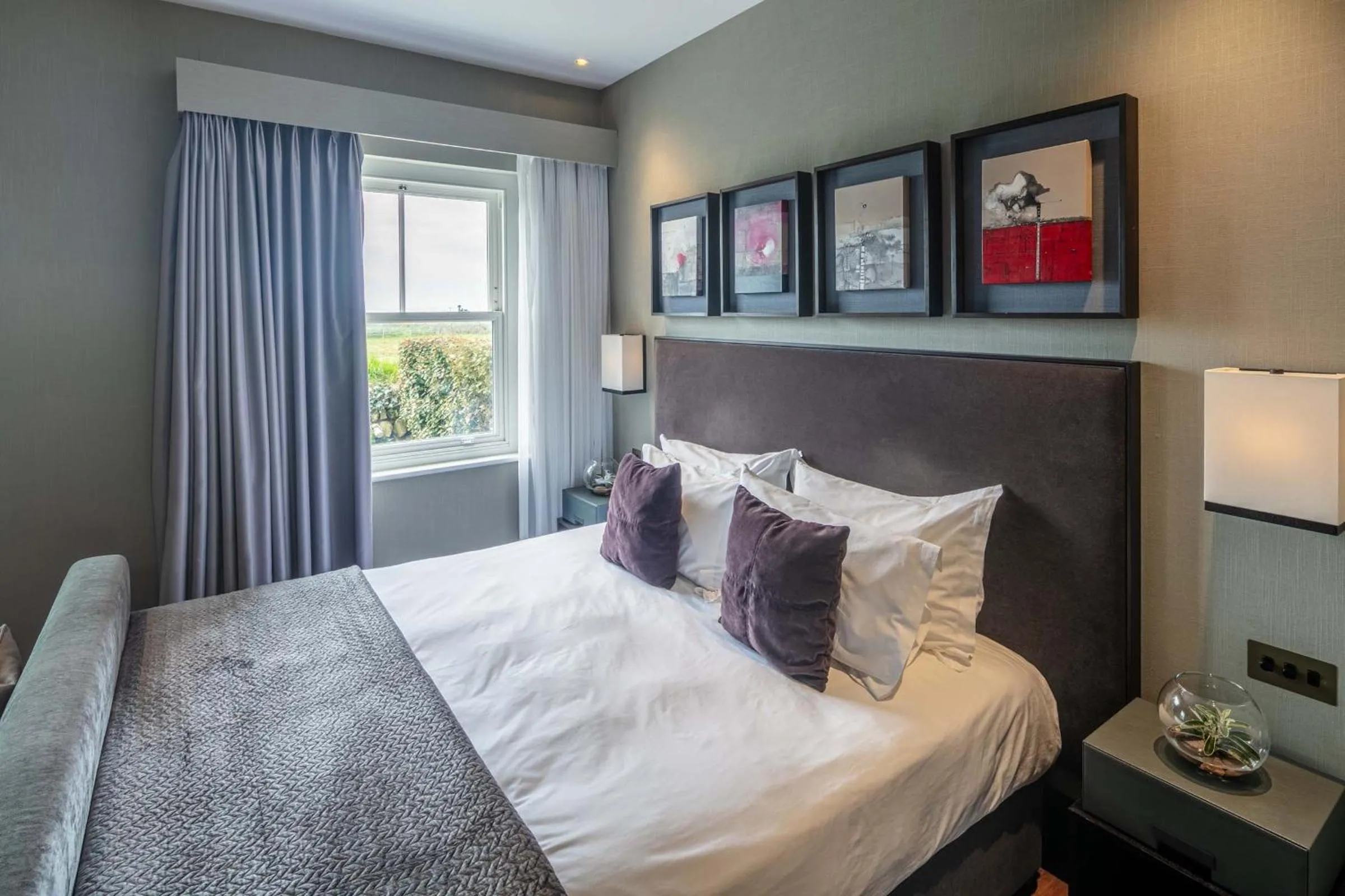 Bed in Twr y Felin Hotel