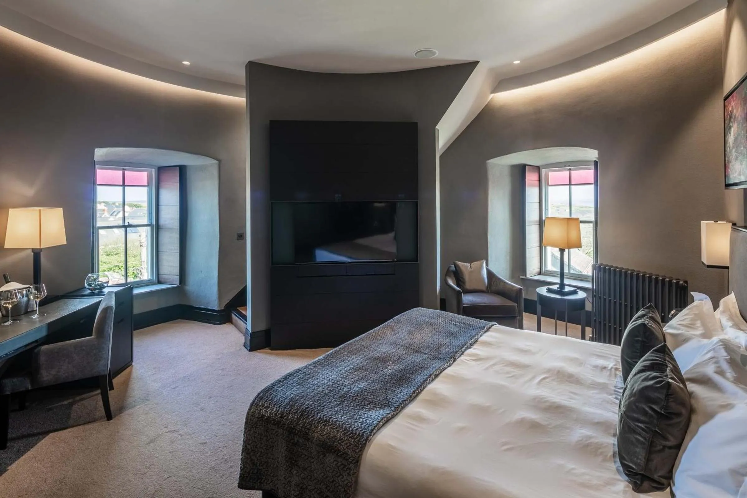 Bed in Twr y Felin Hotel