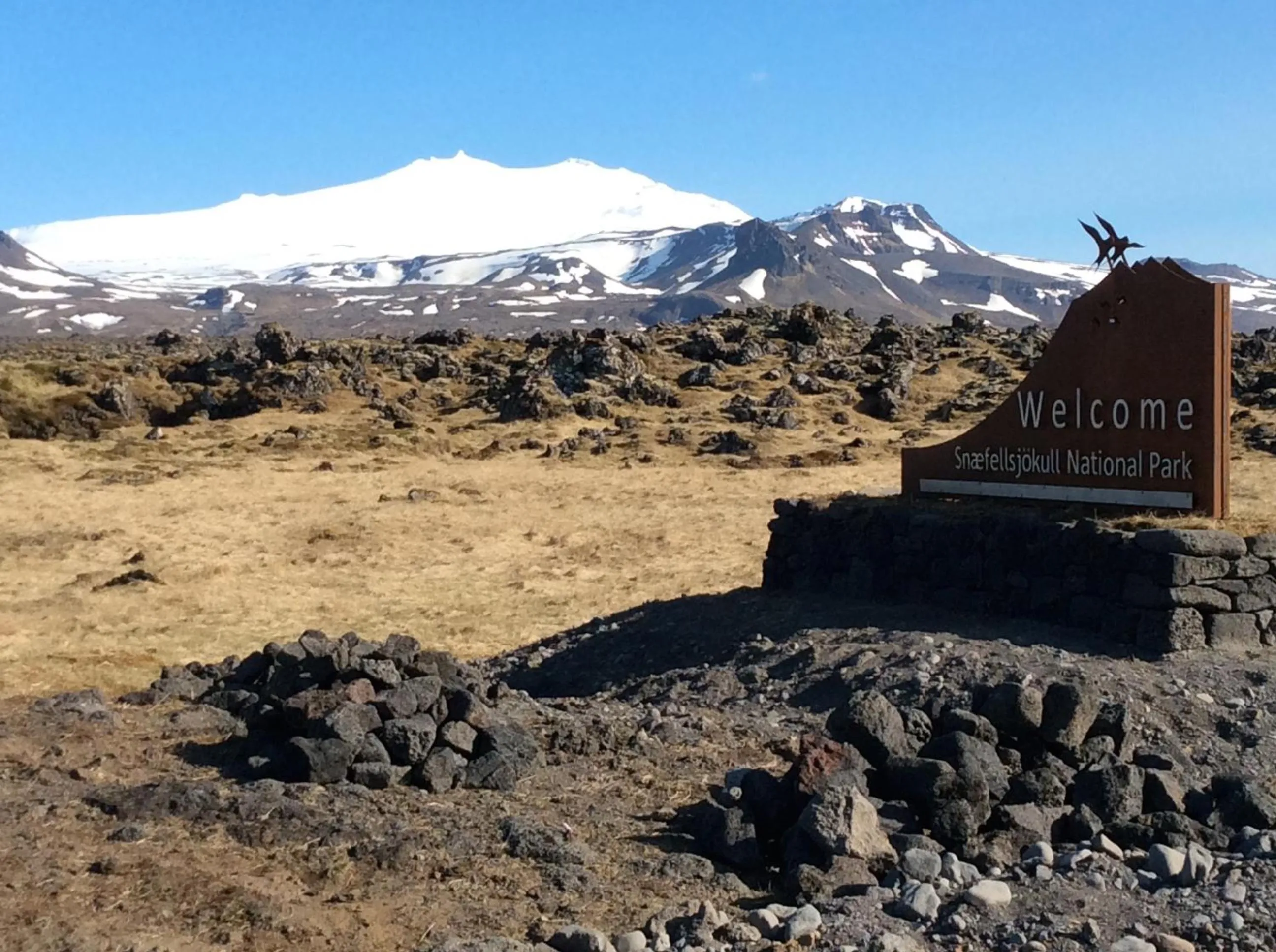 Logo/Certificate/Sign in Við Hafið Guesthouse
