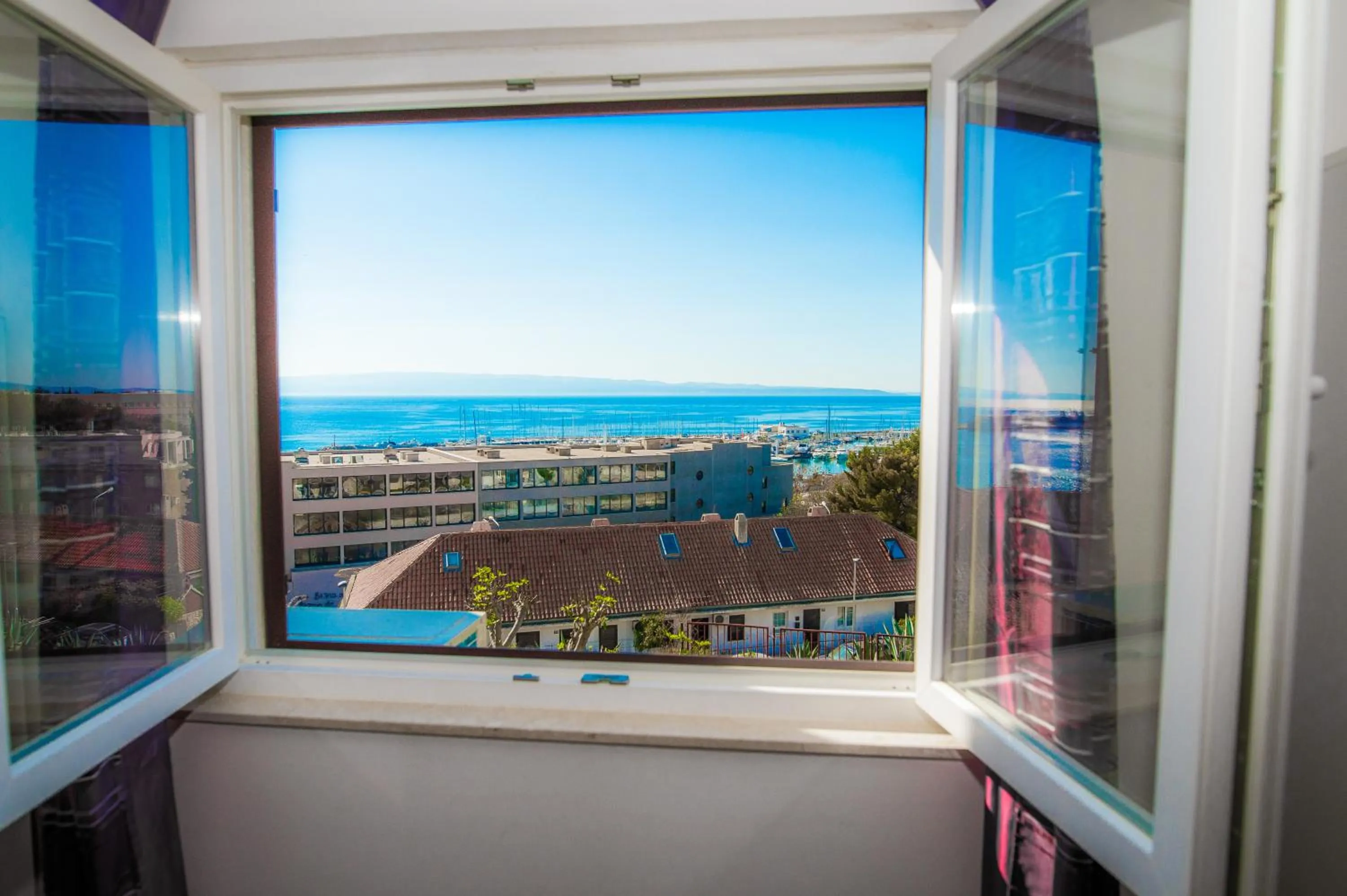 Sea view in Apartments Kike&Ana