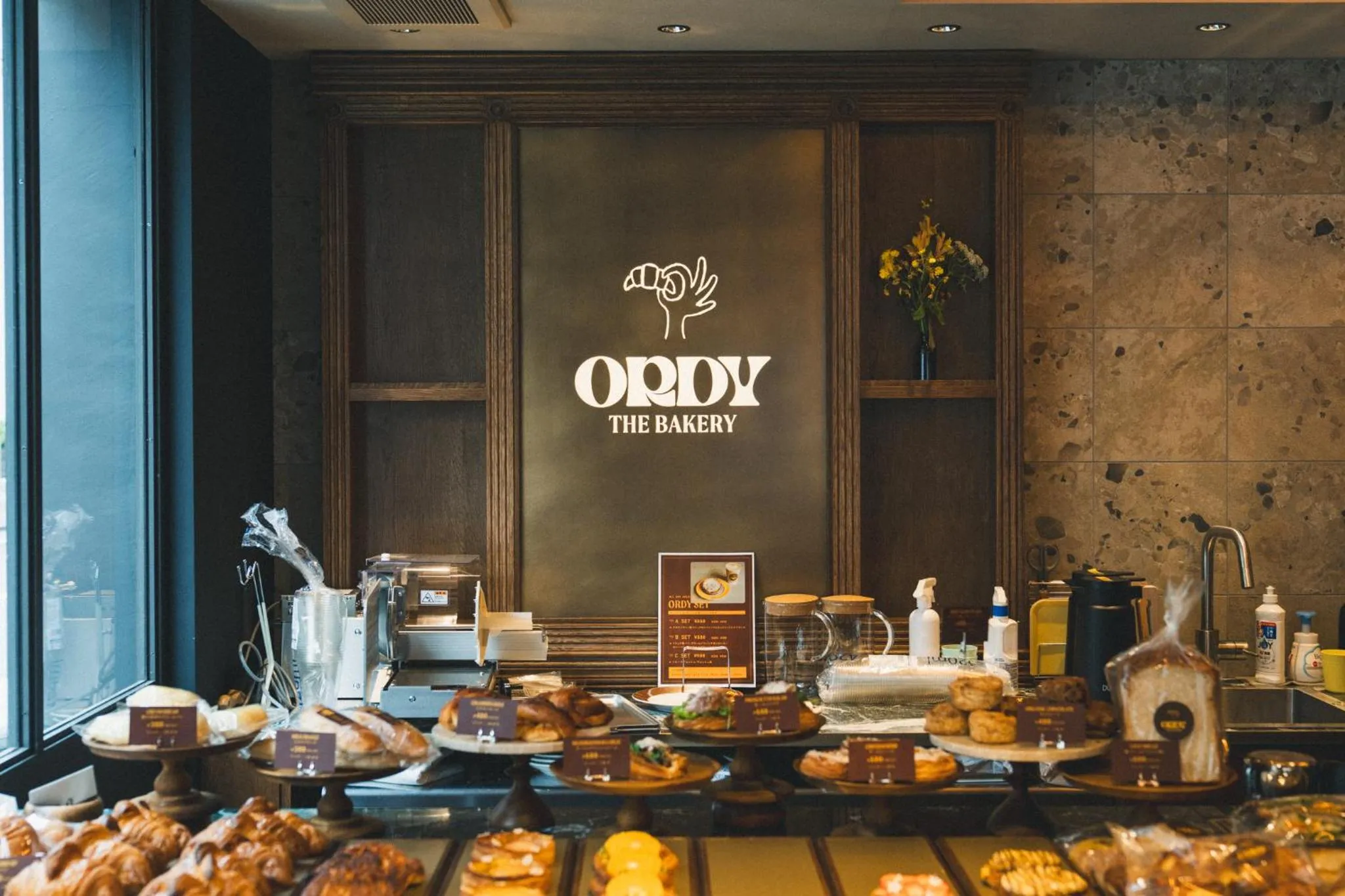 Restaurant/places to eat in Hotel Vintage Tokyo Meguro Fudomae