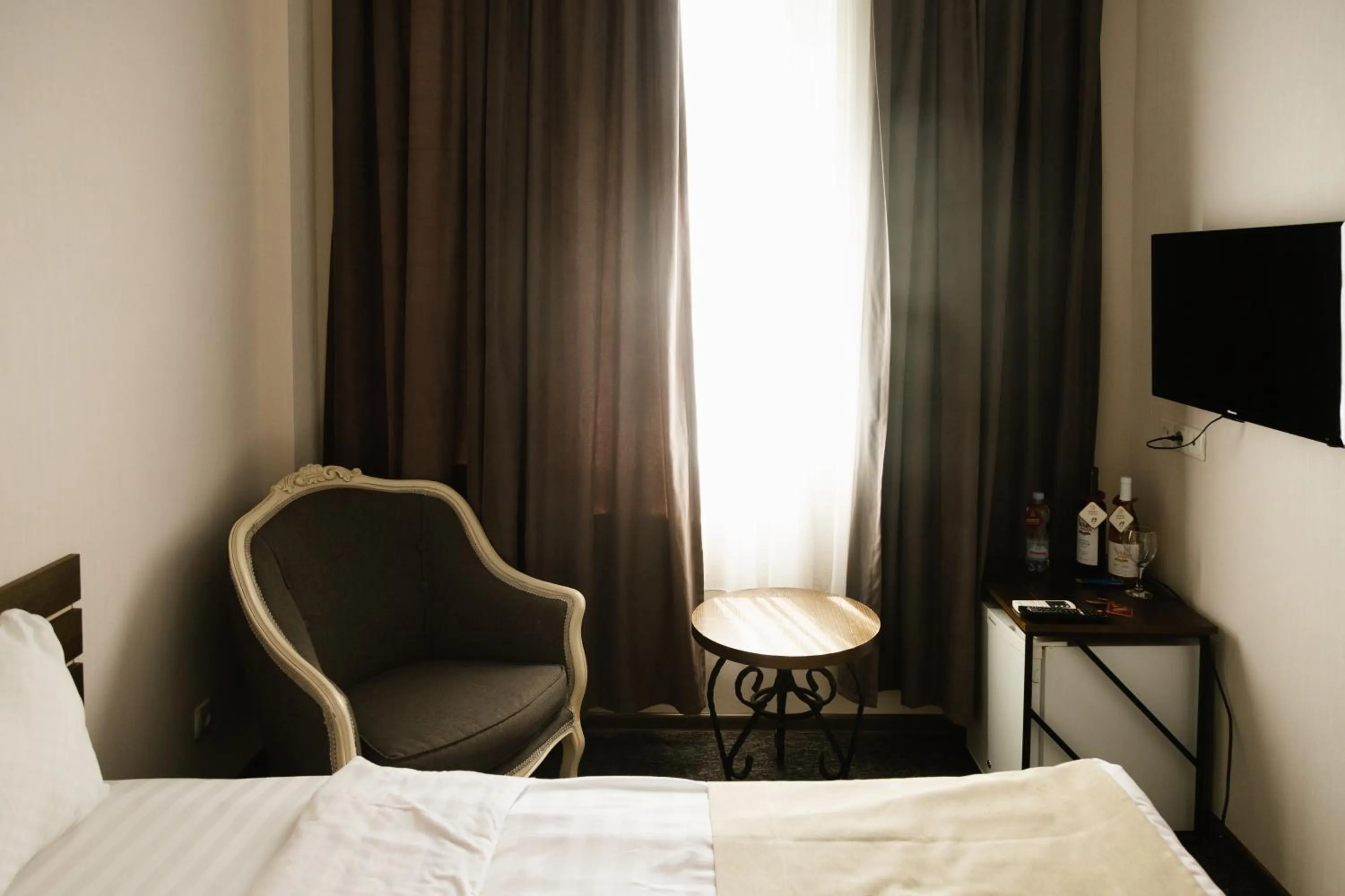 Photo of the whole room, Bed in Reikartz City Tbilisi Hotel
