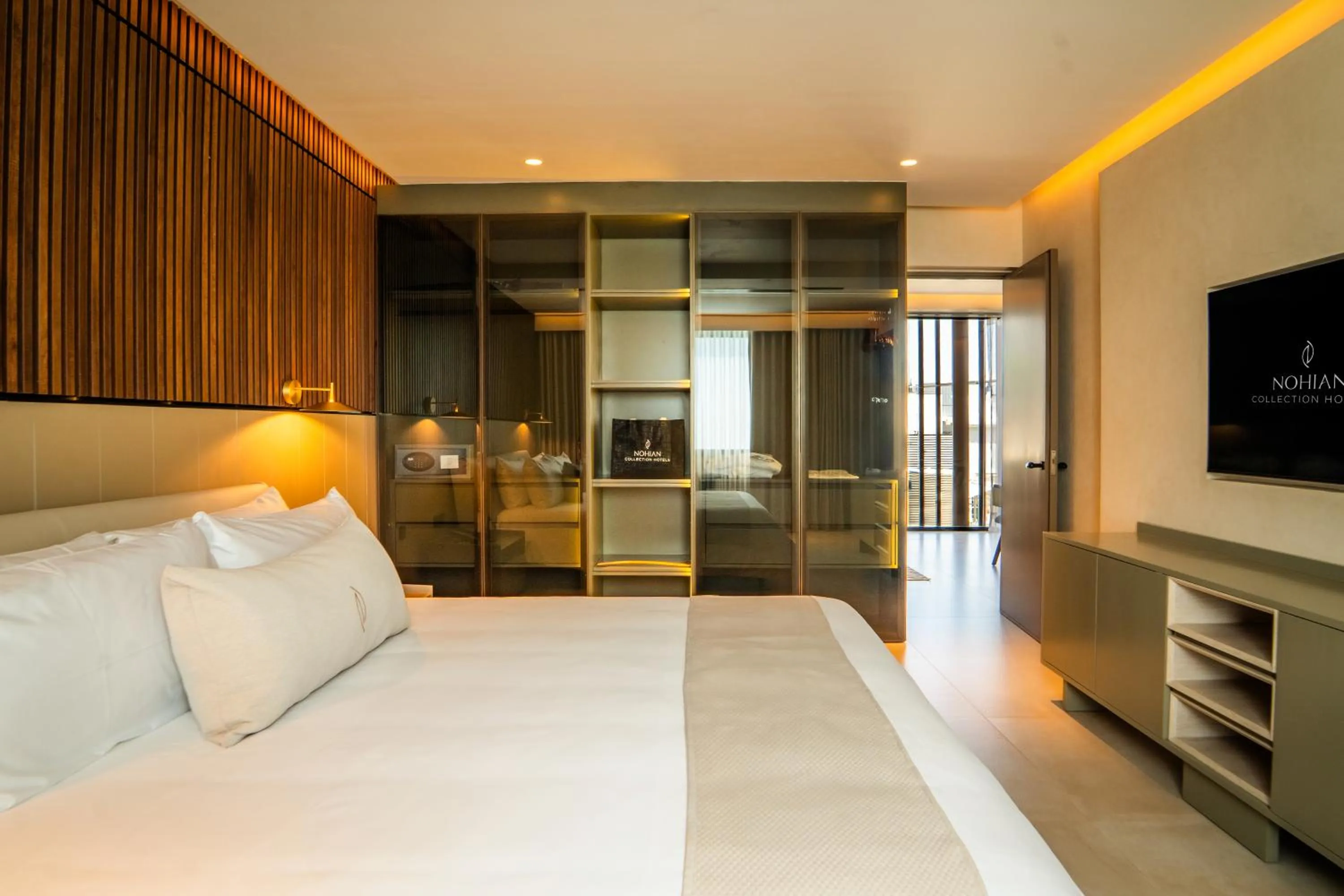 Photo of the whole room, Bed in Nohian Collection Hotels