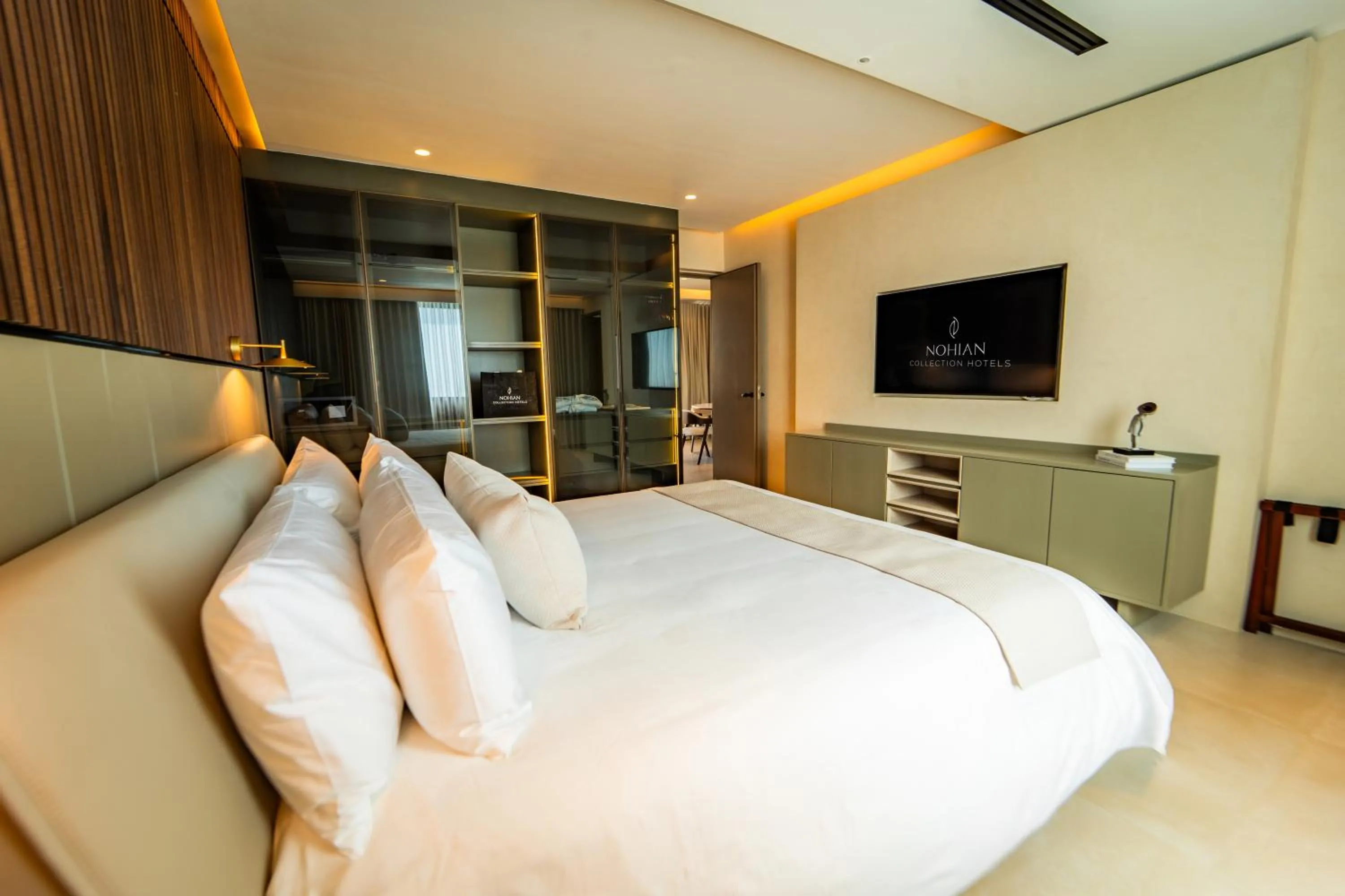 Photo of the whole room, Bed in Nohian Collection Hotels