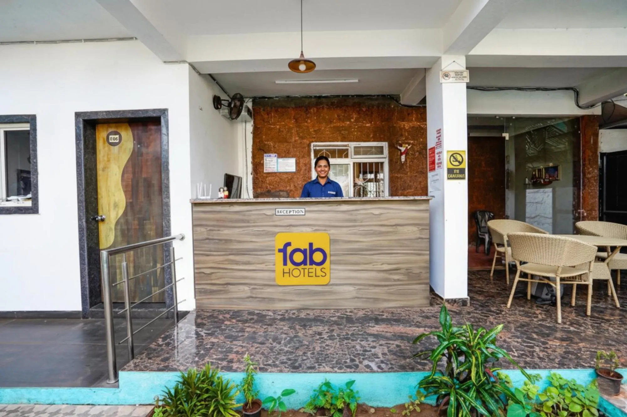 Lobby or reception in FabHotel Luminous Beach Resort - Nr Morjim Beach