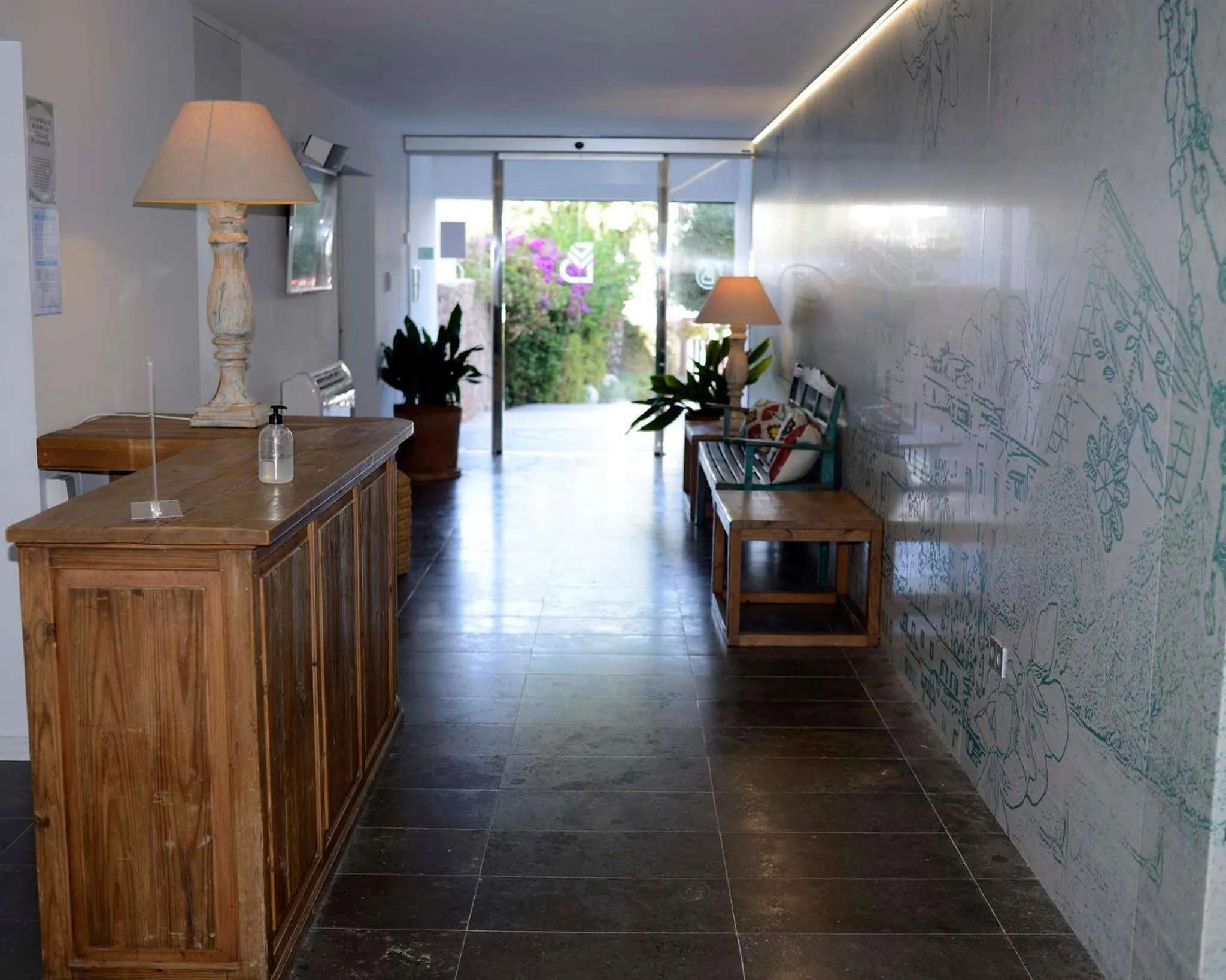 Lobby or reception in Apartaments B-Llobet Sun & Confort
