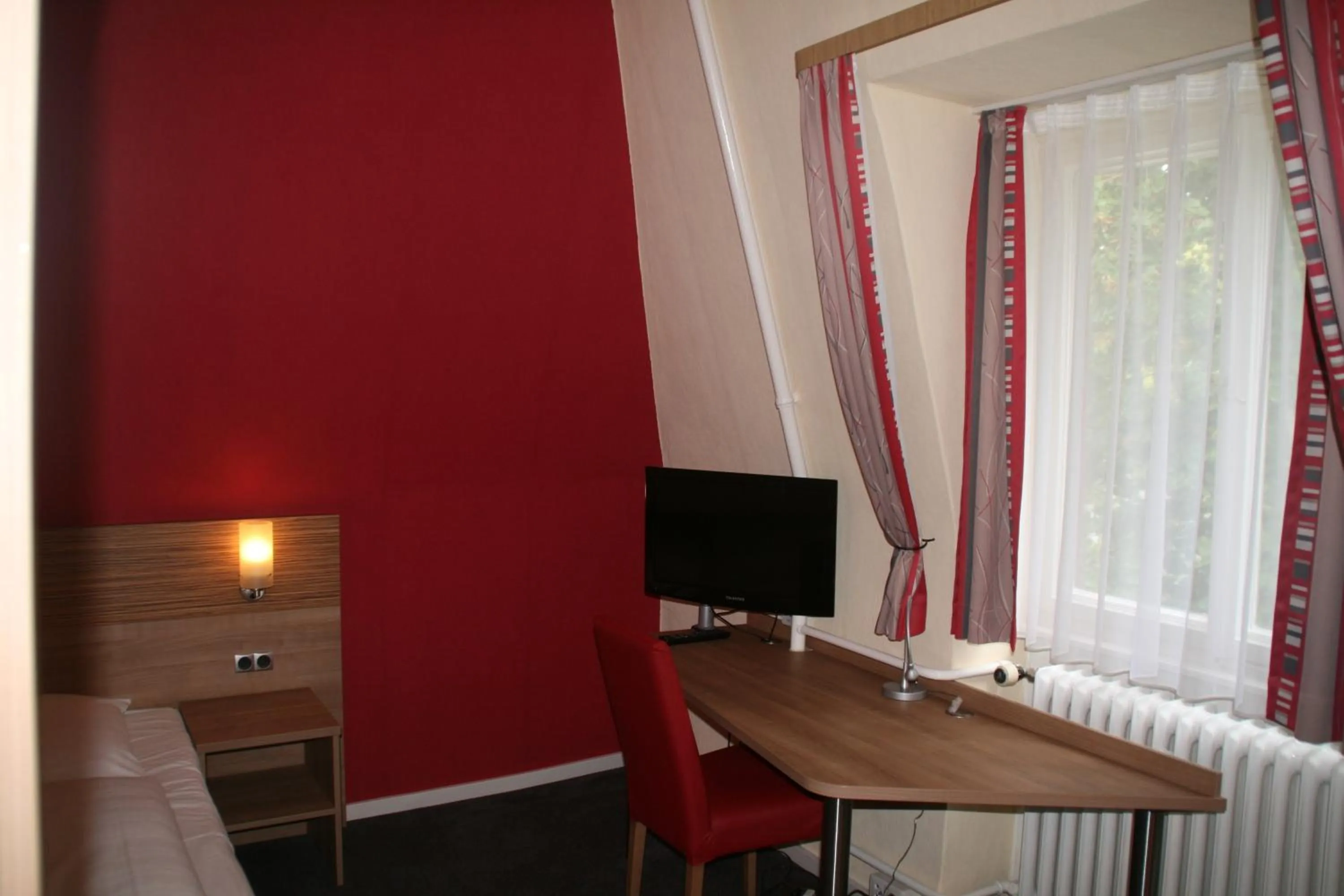 Day in Hotel Cafe Lieb