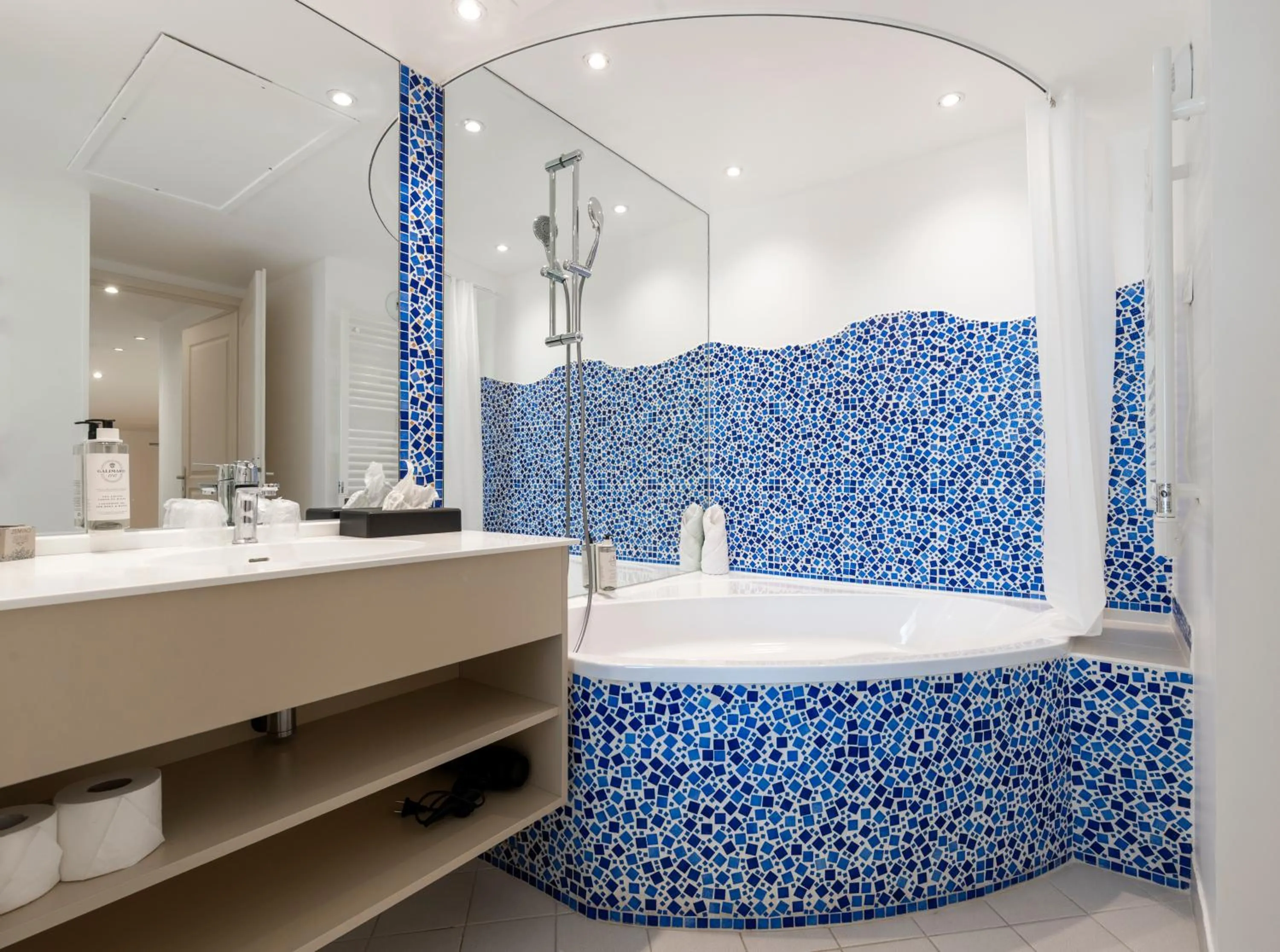 Shower in Résidence Cap Winston