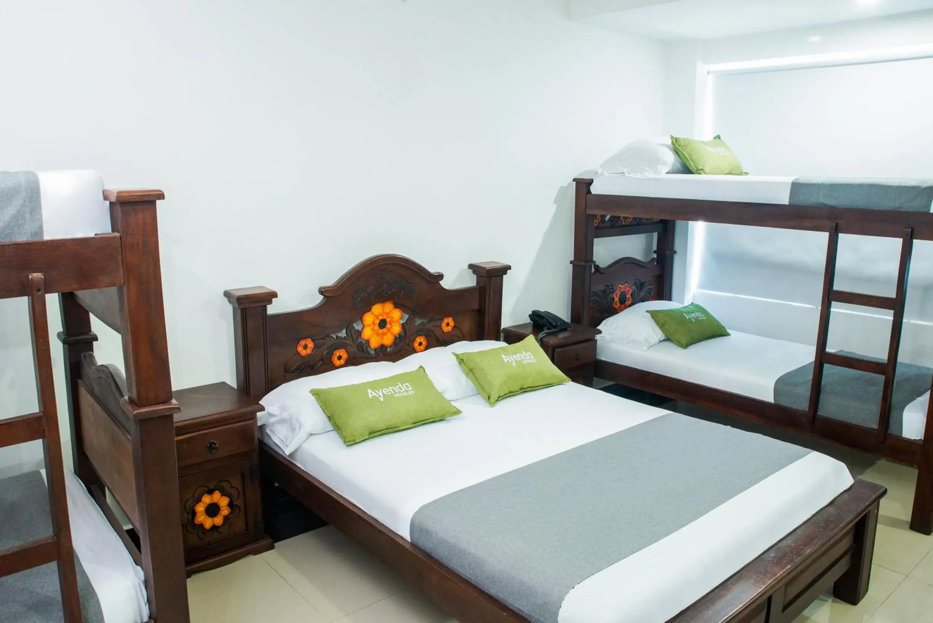 Standard Quadruple Room in Ayenda 1315 Candiac Standard Quadruple Room in Ayenda 1315 Candiac