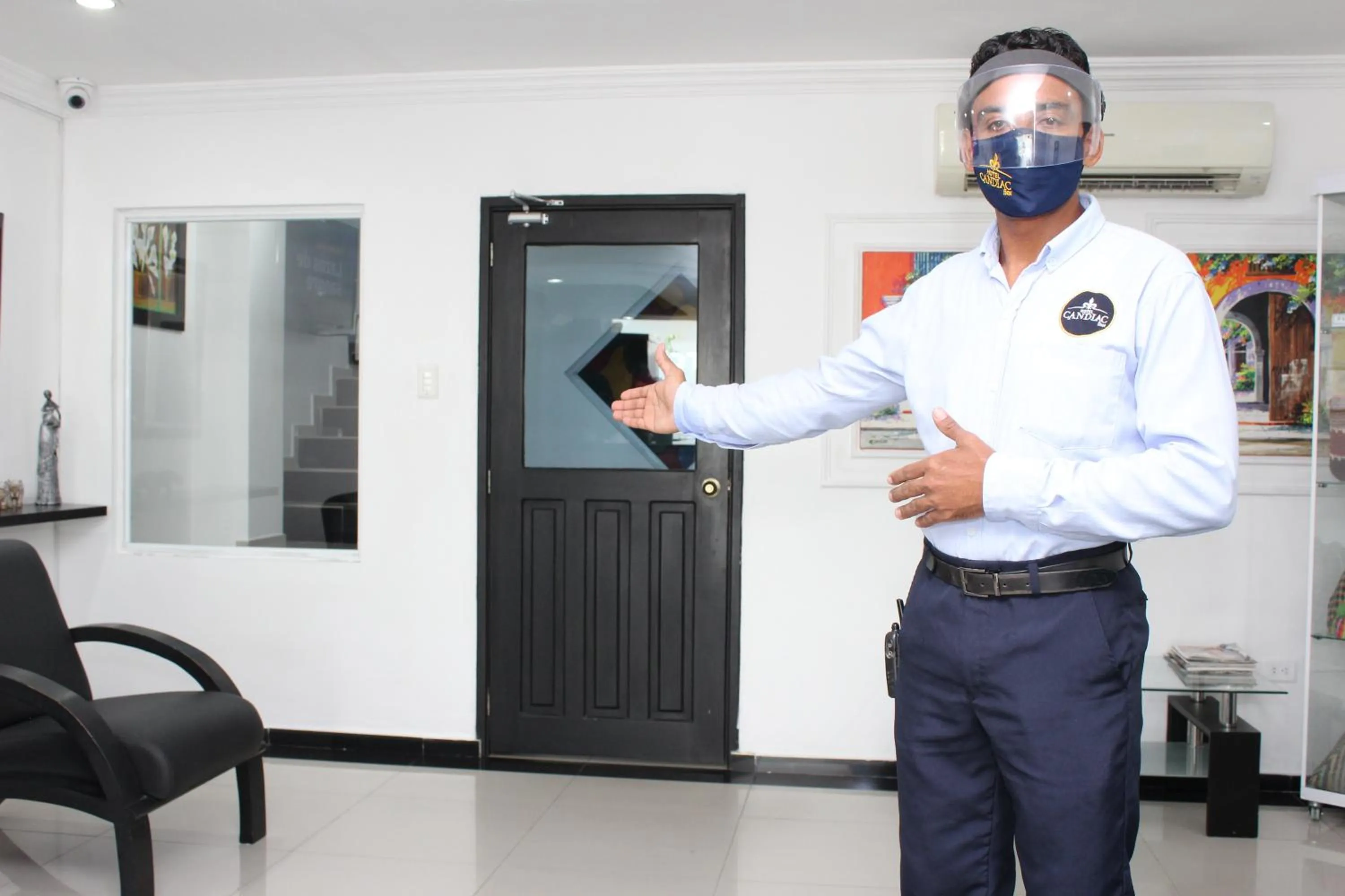 Staff in Ayenda 1315 Candiac