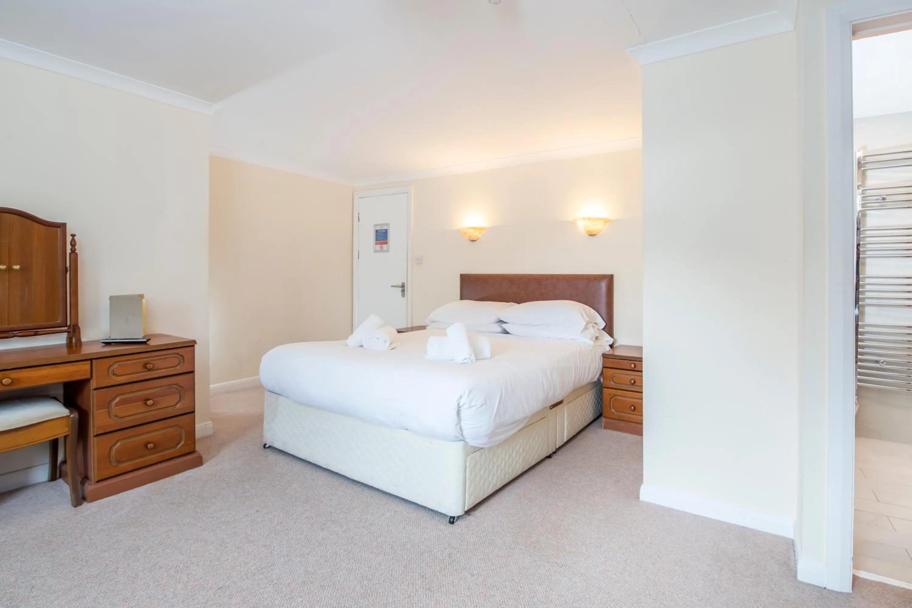 Bedroom in Trewern Arms