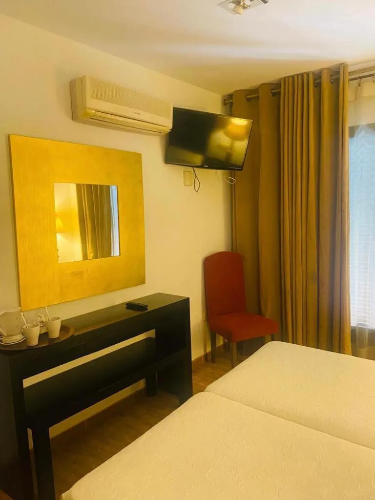 Bed in Hostal Tres Soles