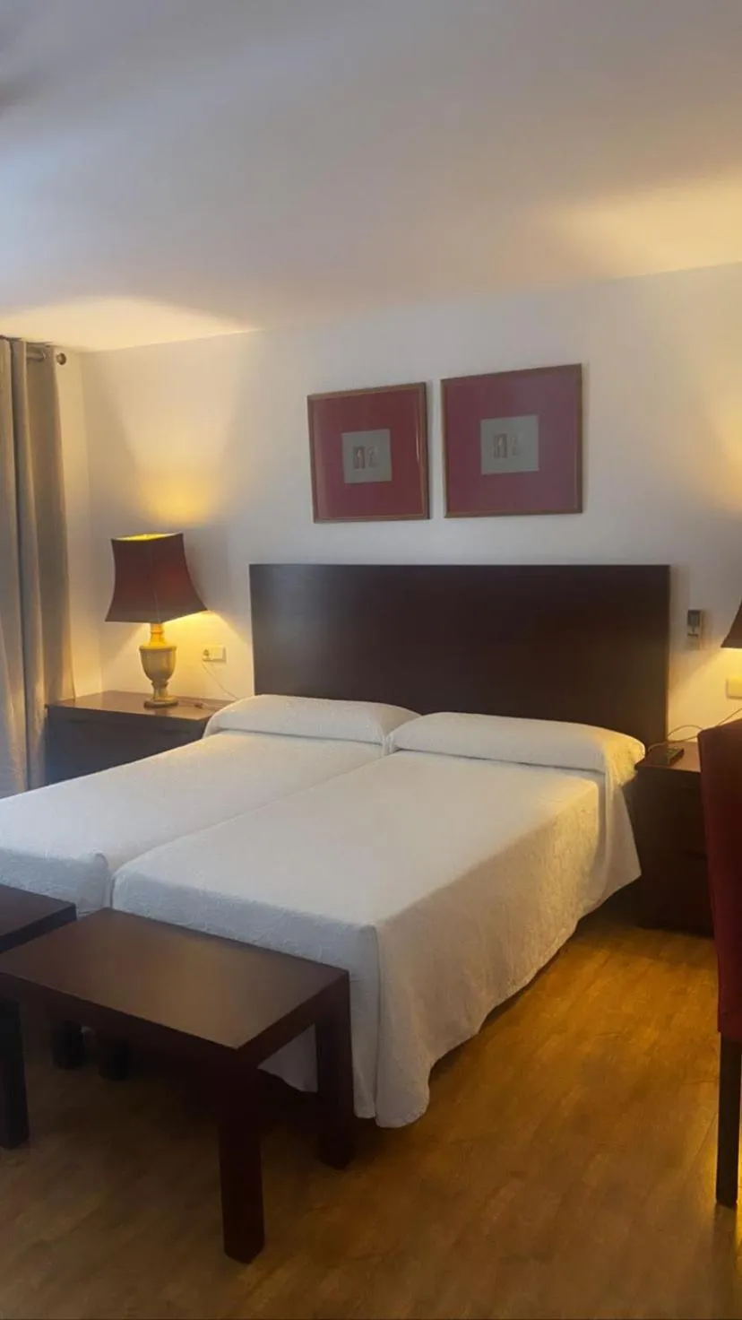 Bed in Hostal Tres Soles