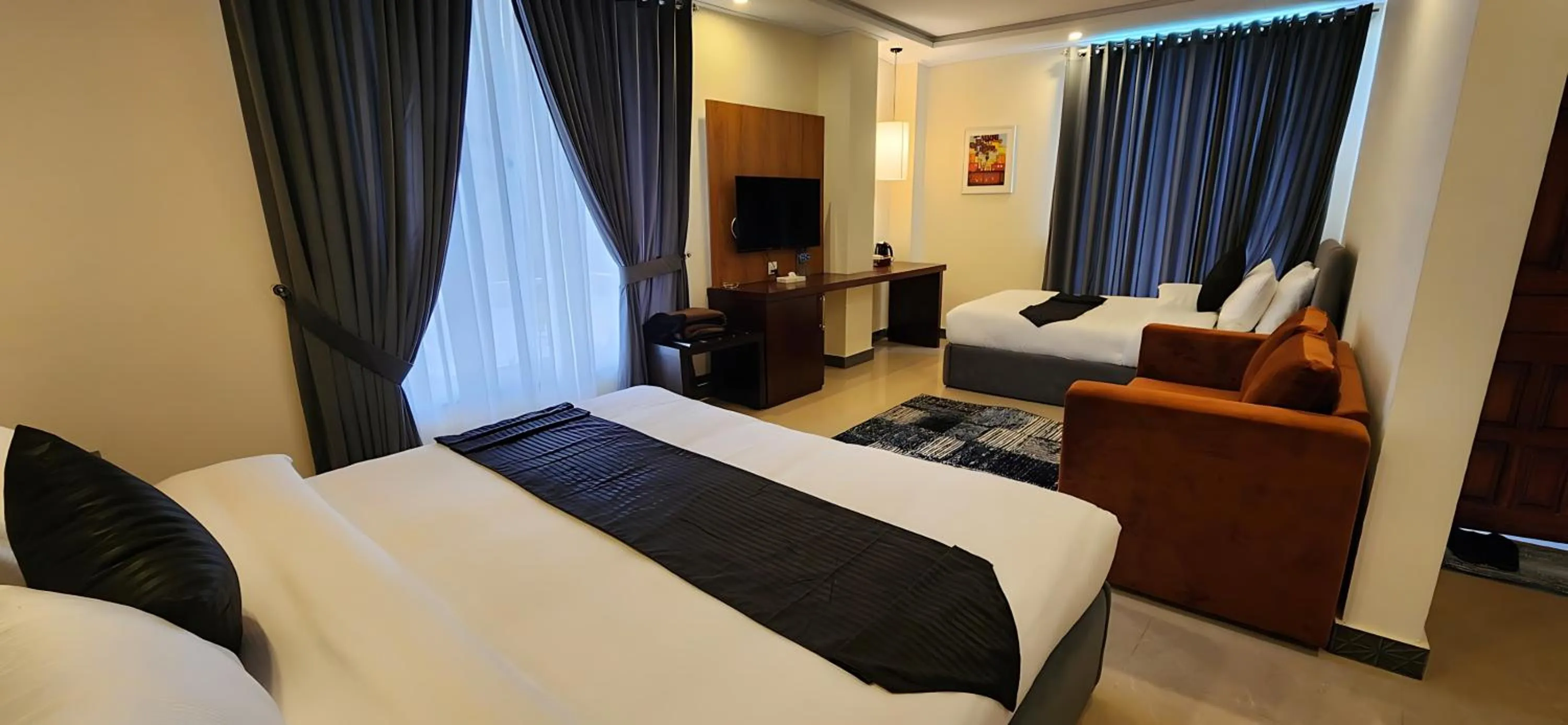 Bedroom in Pinemont Hotel, Murree