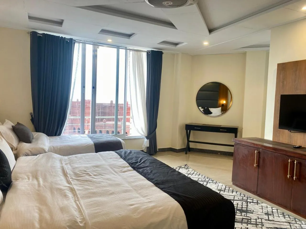 Bedroom in Pinemont Hotel, Murree