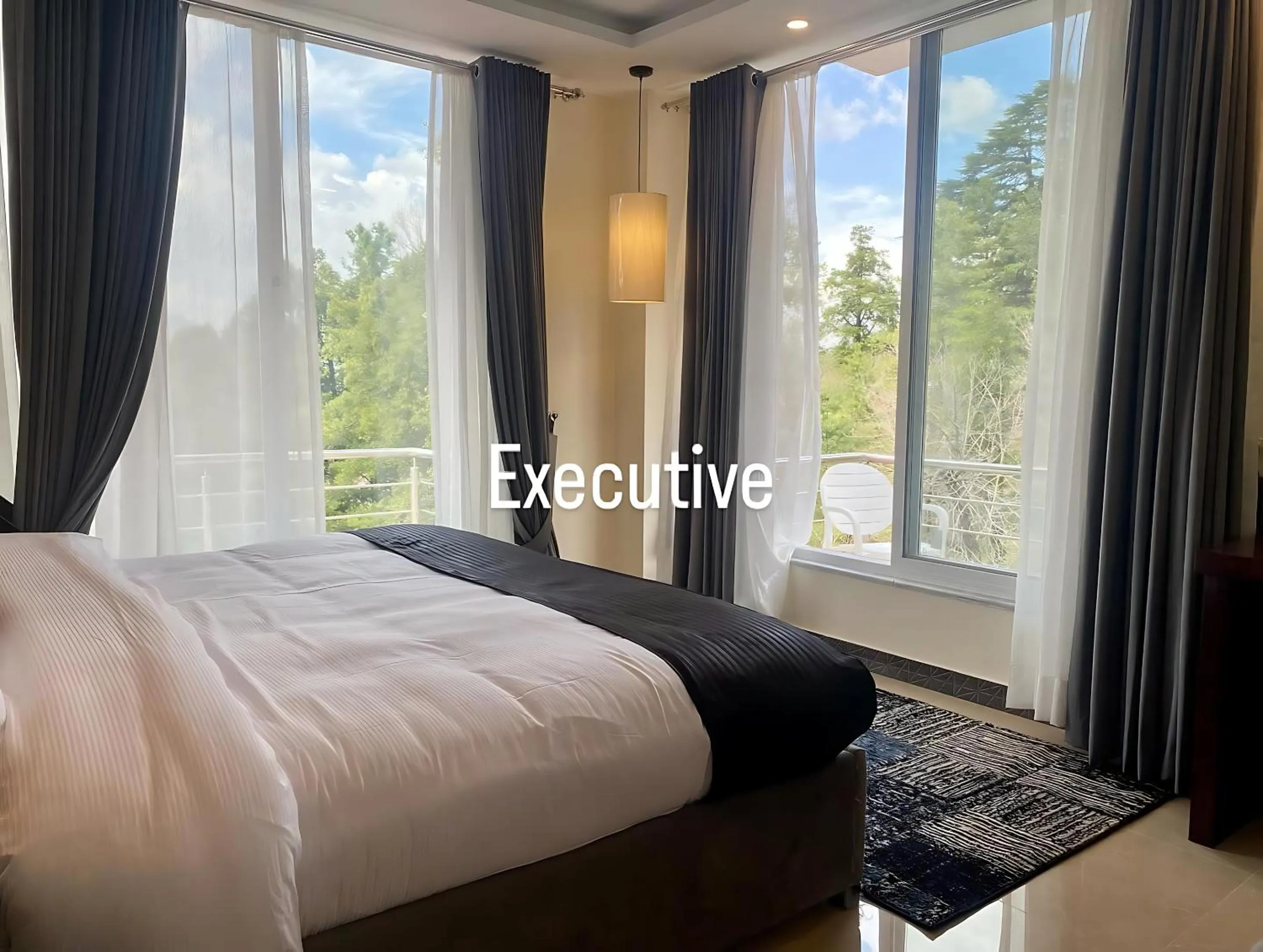 Bedroom in Pinemont Hotel, Murree