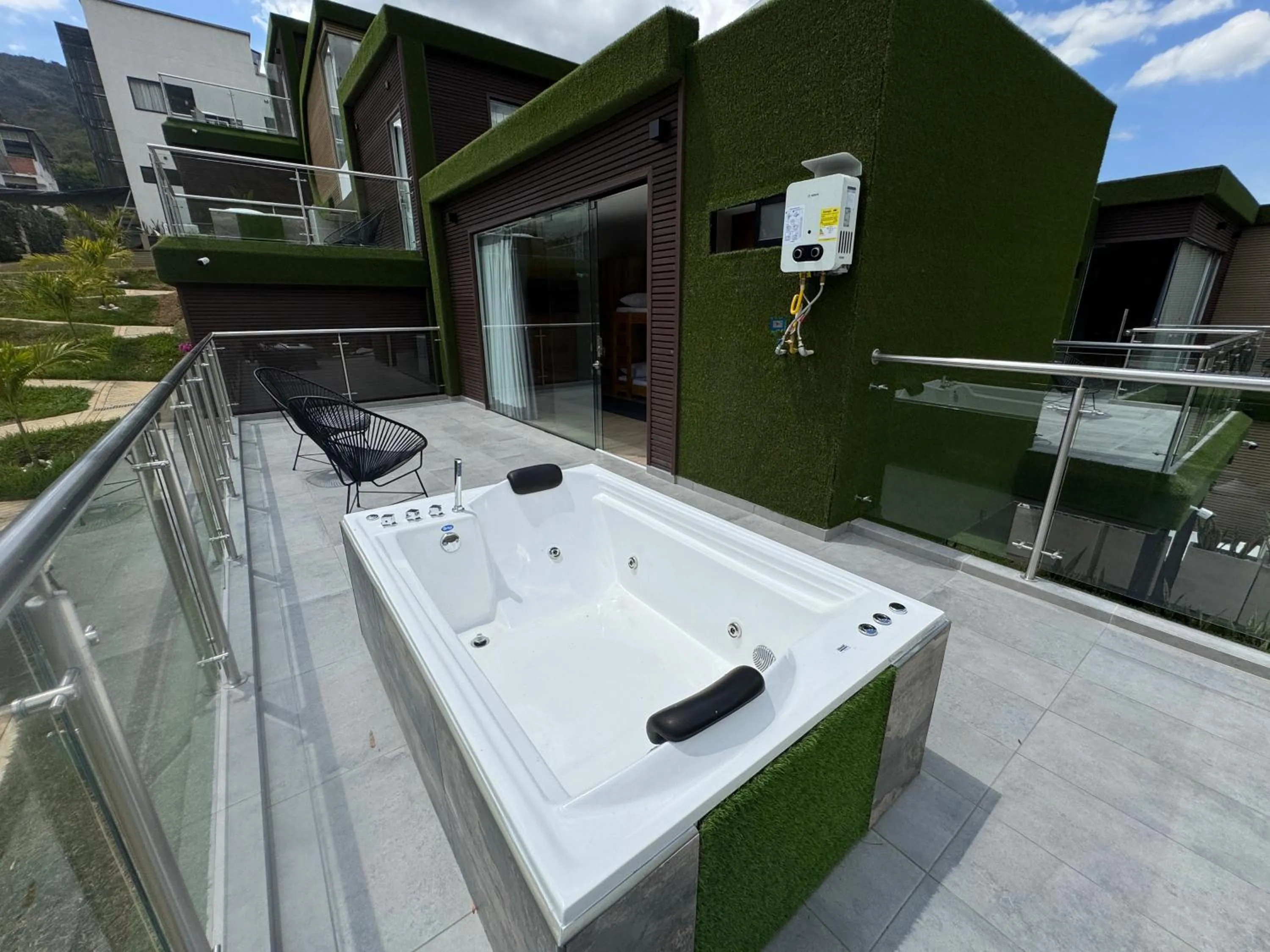 Hot Tub in Hotel San Gil House