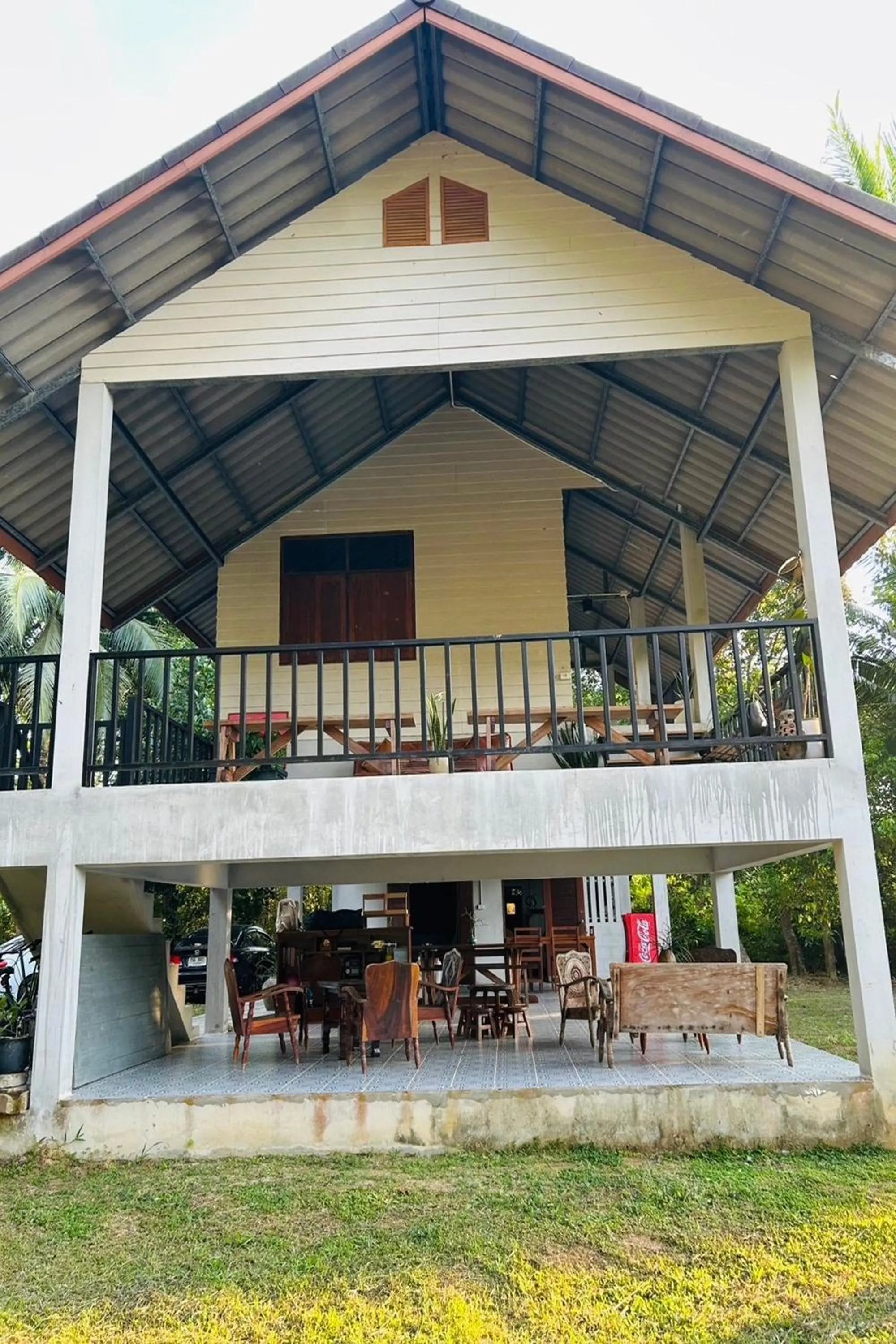 Property building in Baan Nai Bang