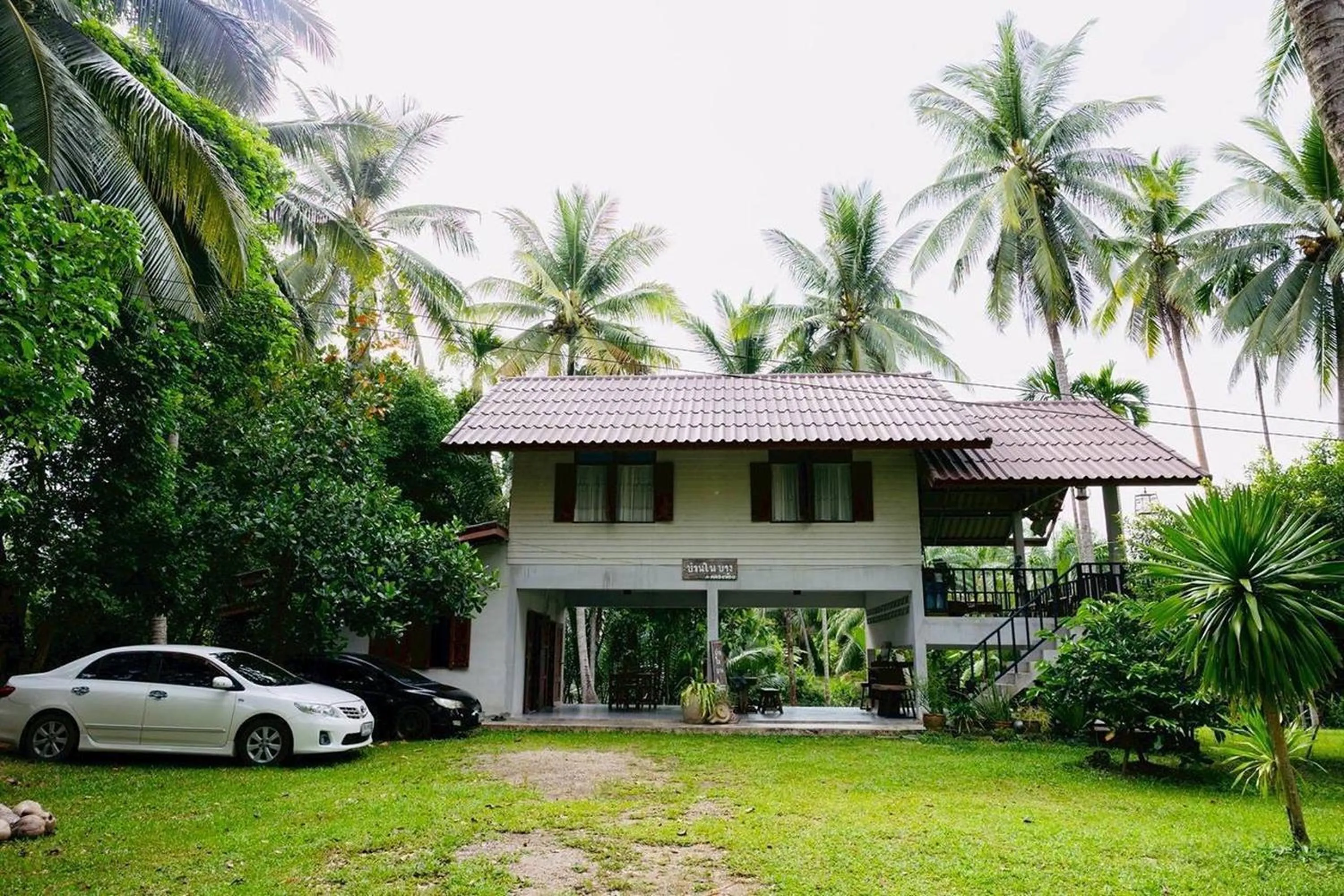Property building in Baan Nai Bang