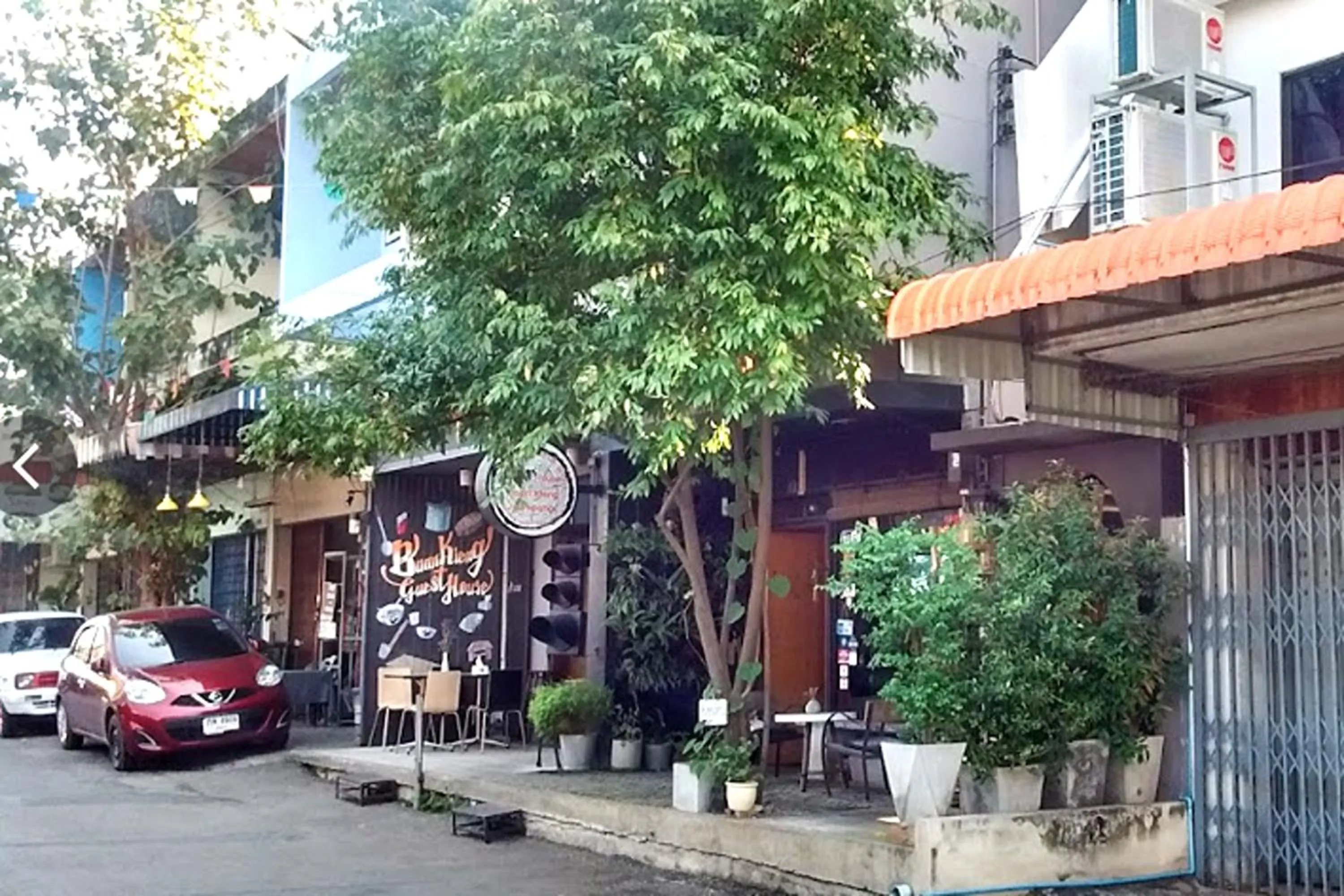 Property building in Baan Kieng Guest House Lampang