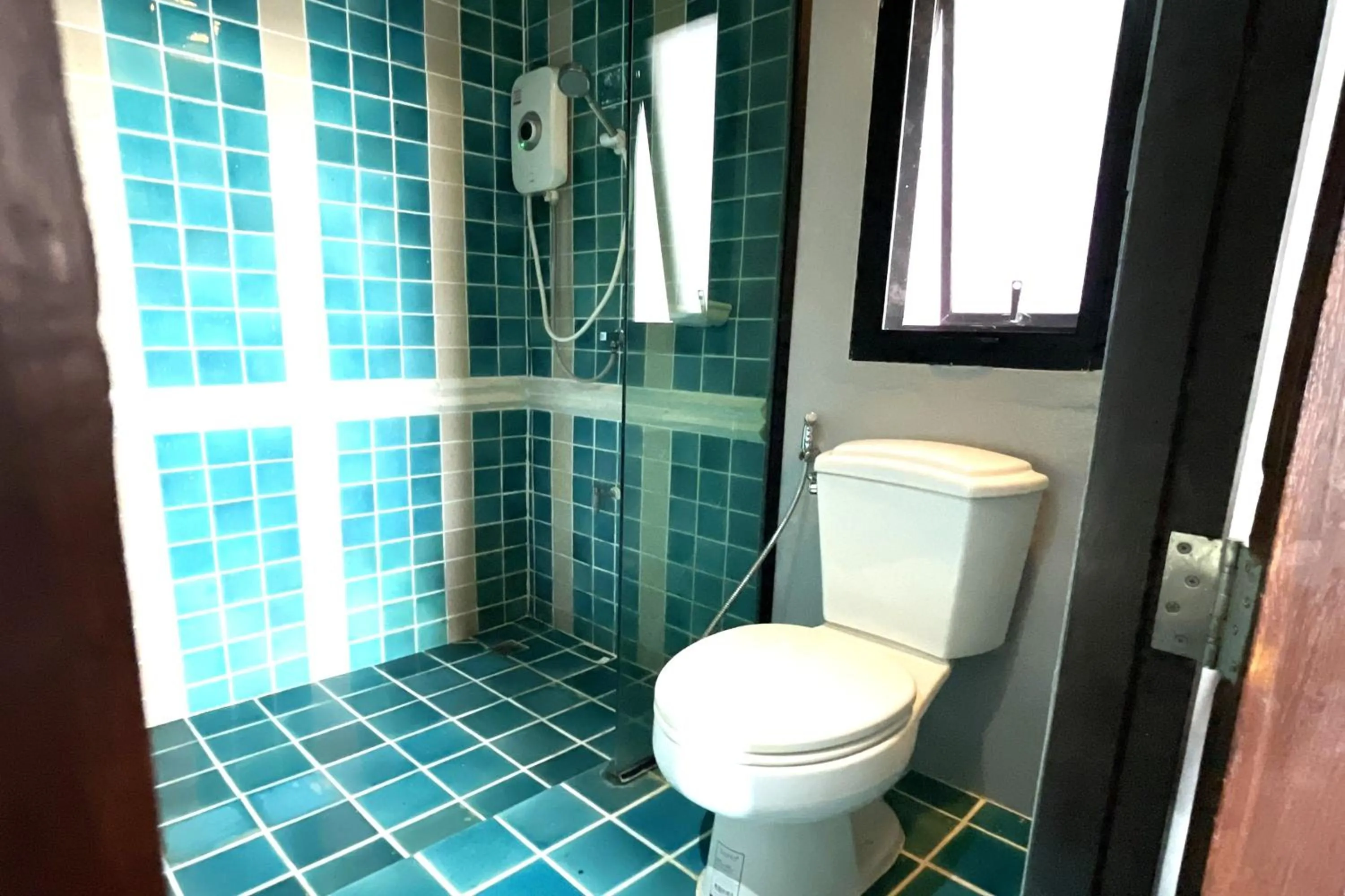 Shower in Baan Kieng Guest House Lampang