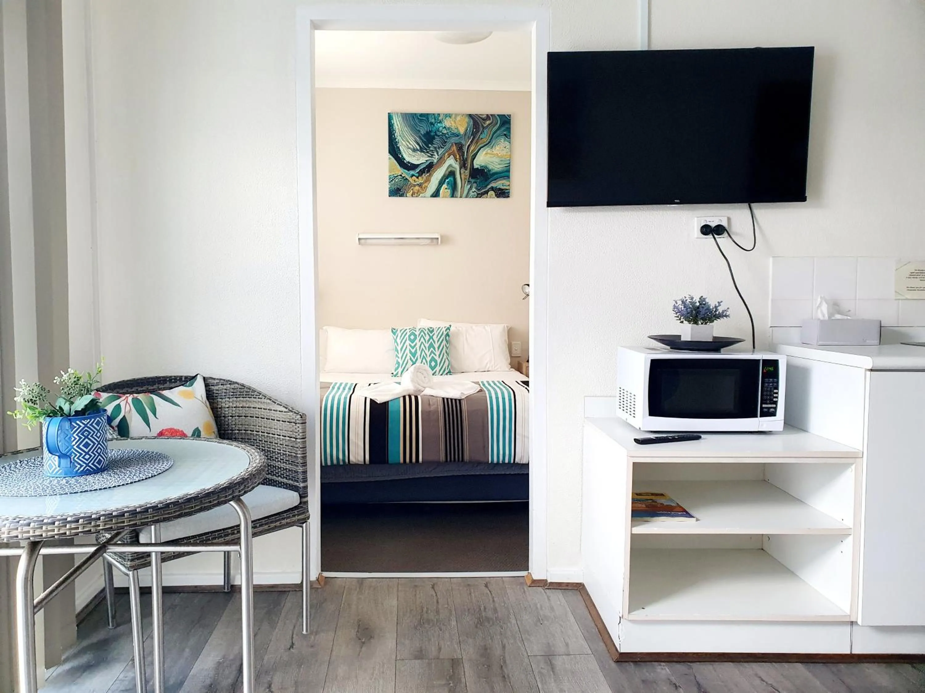 TV and multimedia in Oceanside Hawks Nest