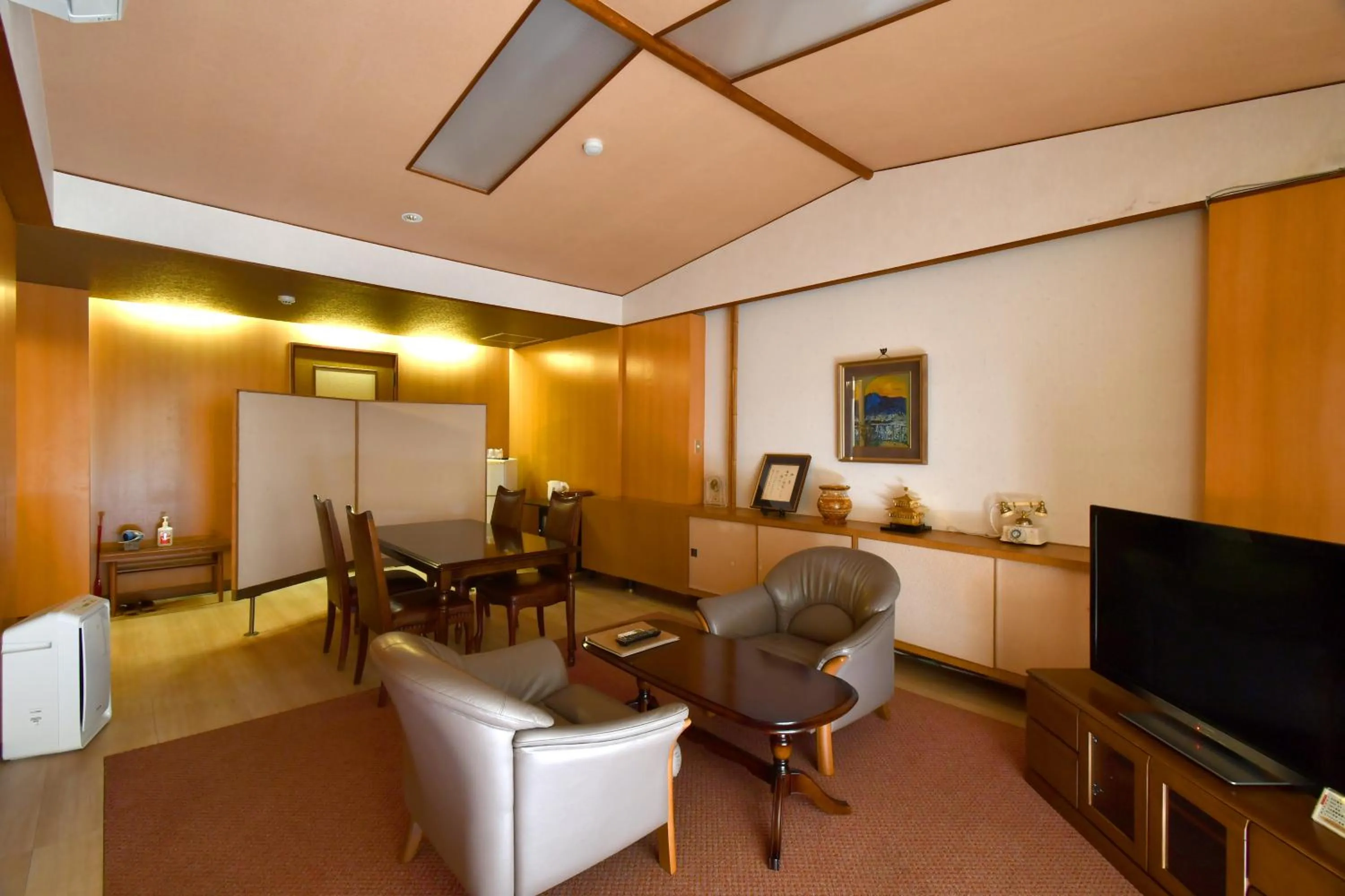 TV and multimedia in Yataro