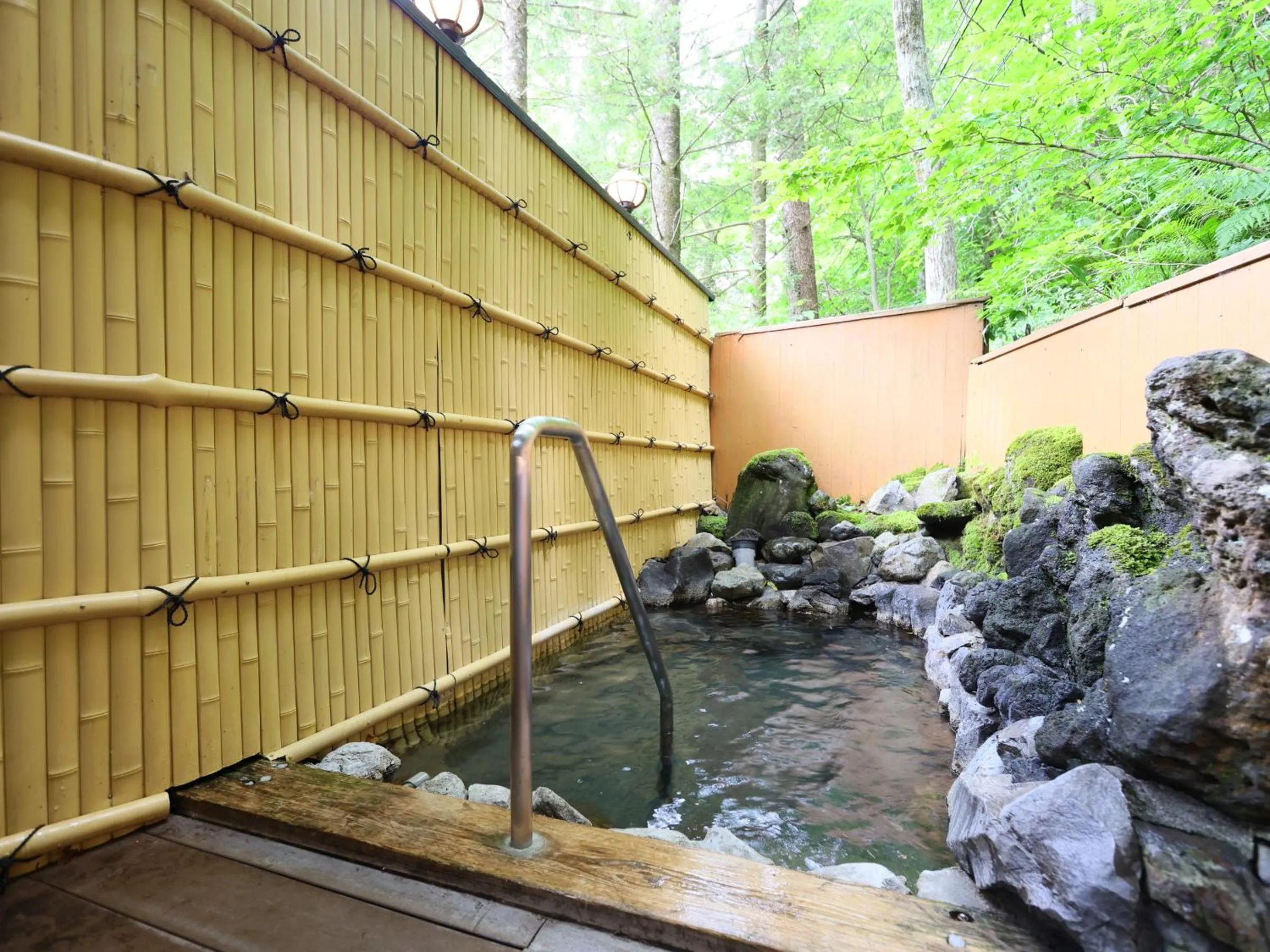 Open Air Bath in Kamikochi Hotel