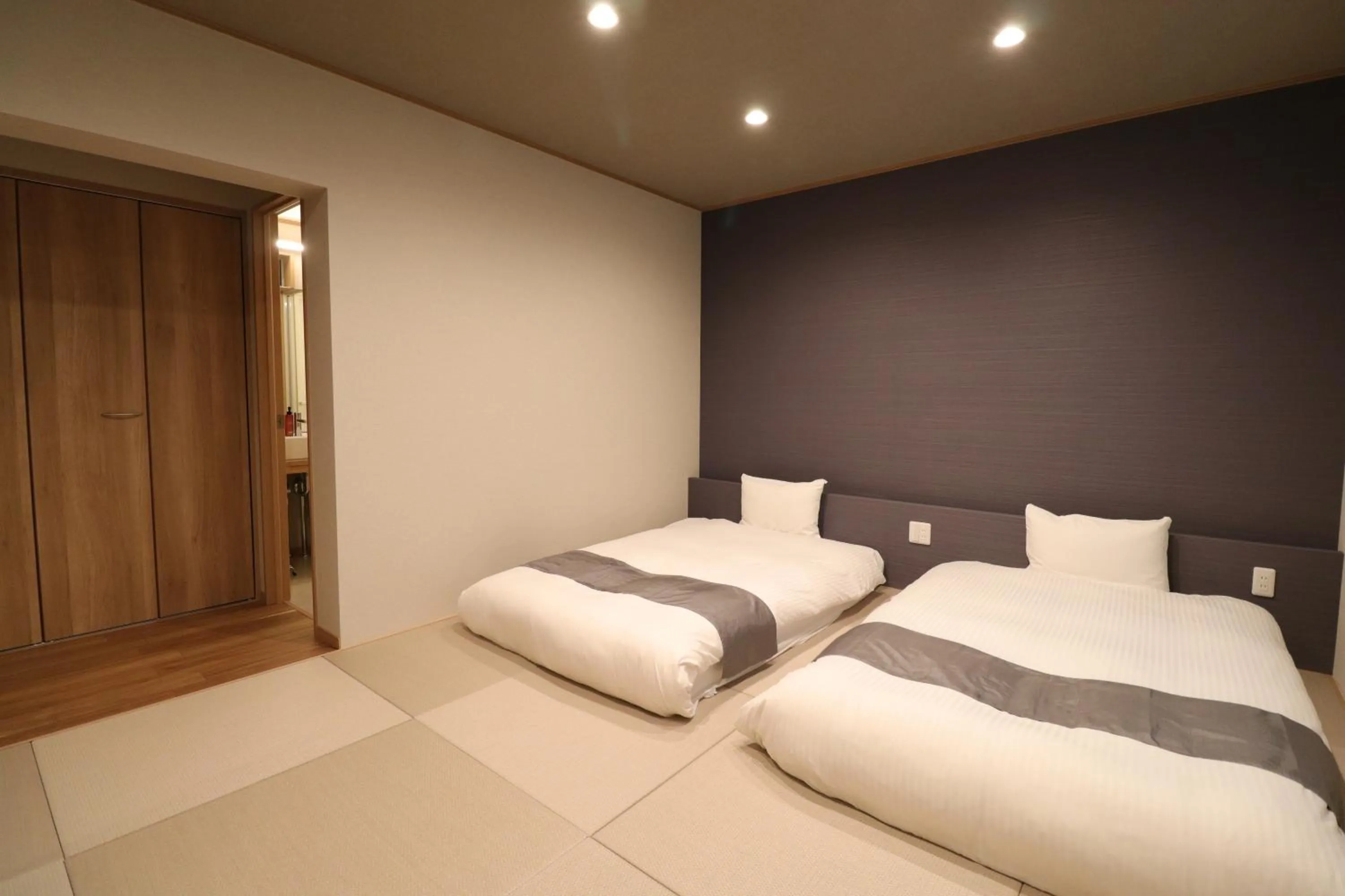 Photo of the whole room, Bed in Kamikochi Hotel