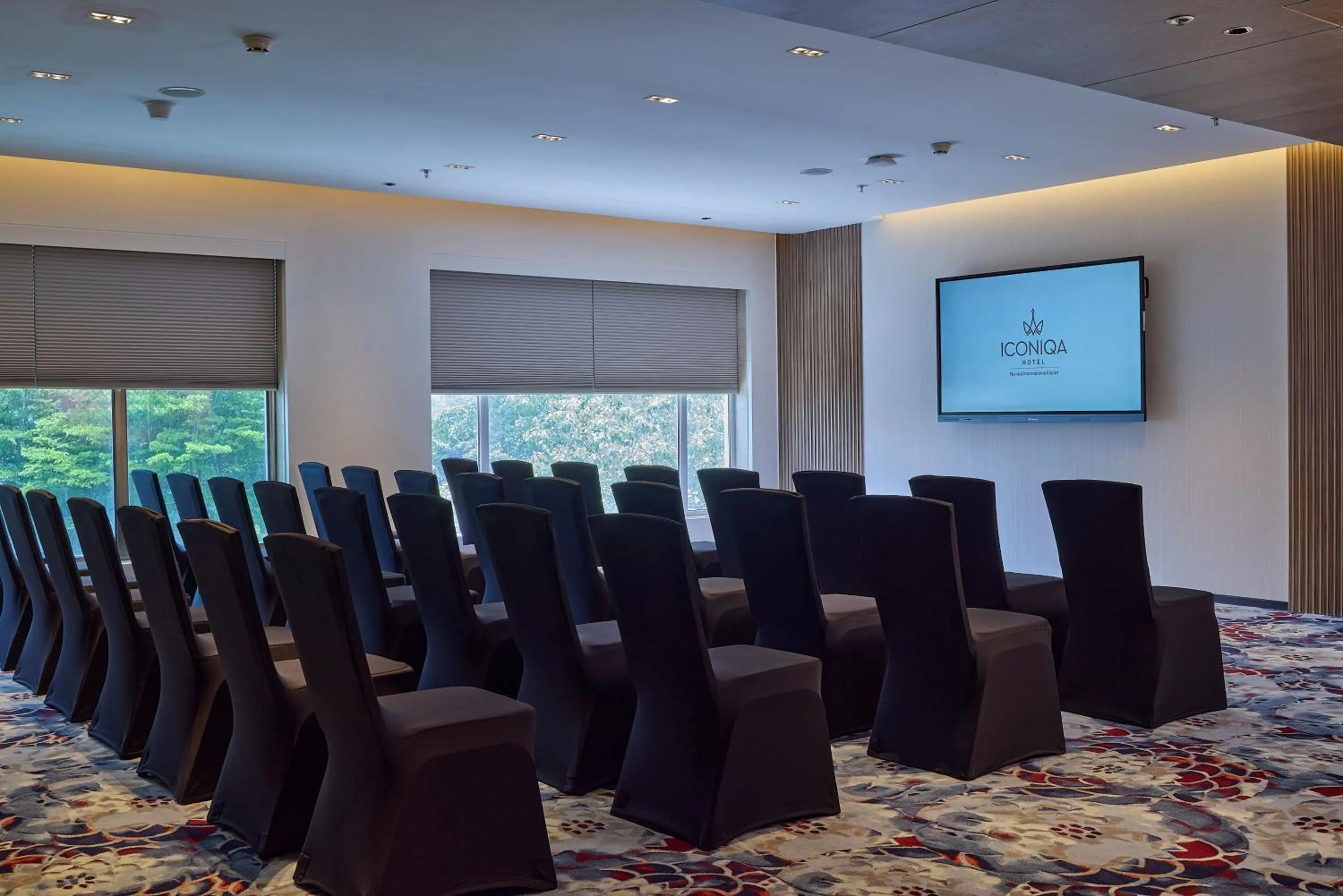 Meeting/conference room in ICONIQA Hotel Mumbai International Airport