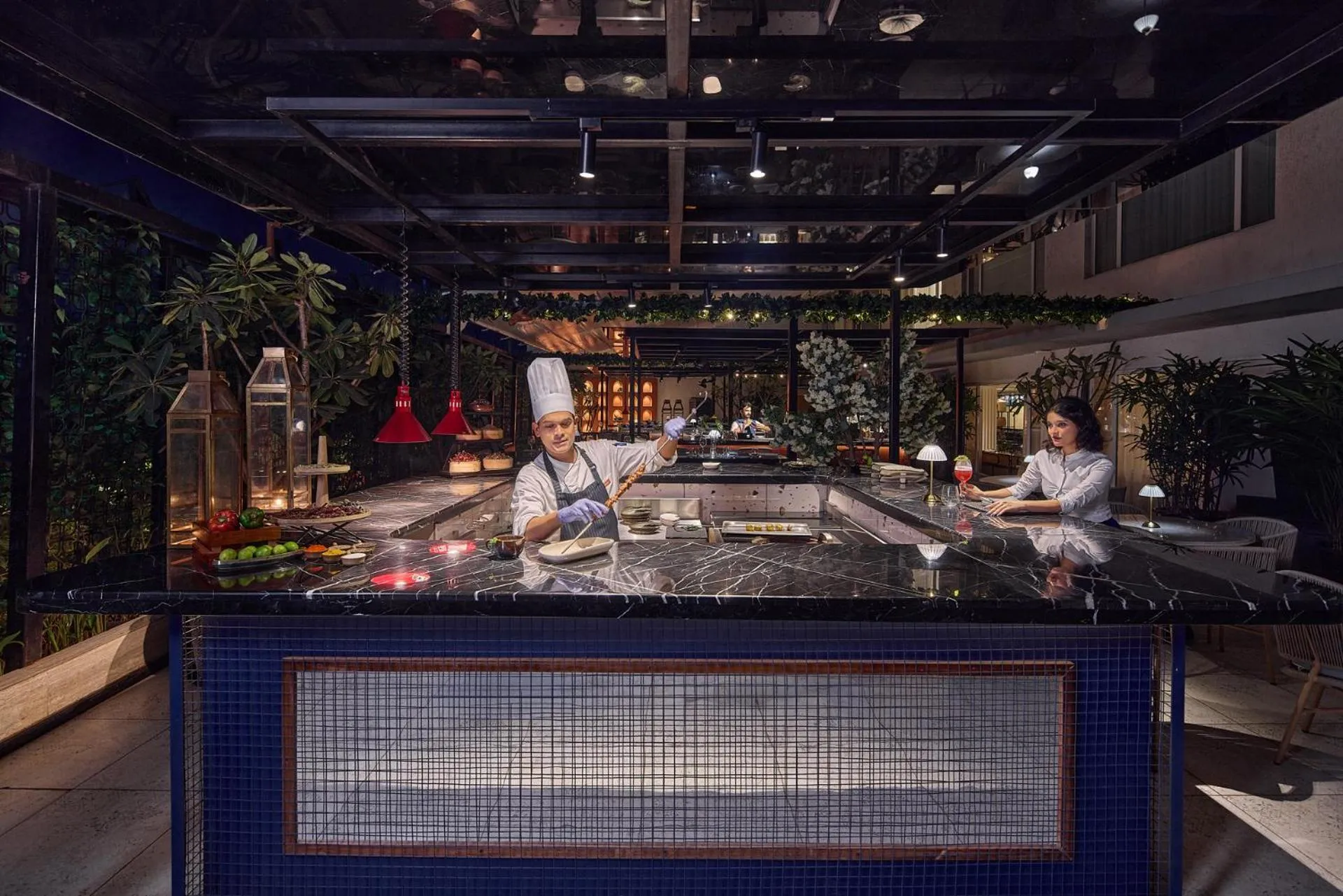 Restaurant/places to eat in ICONIQA Hotel Mumbai International Airport