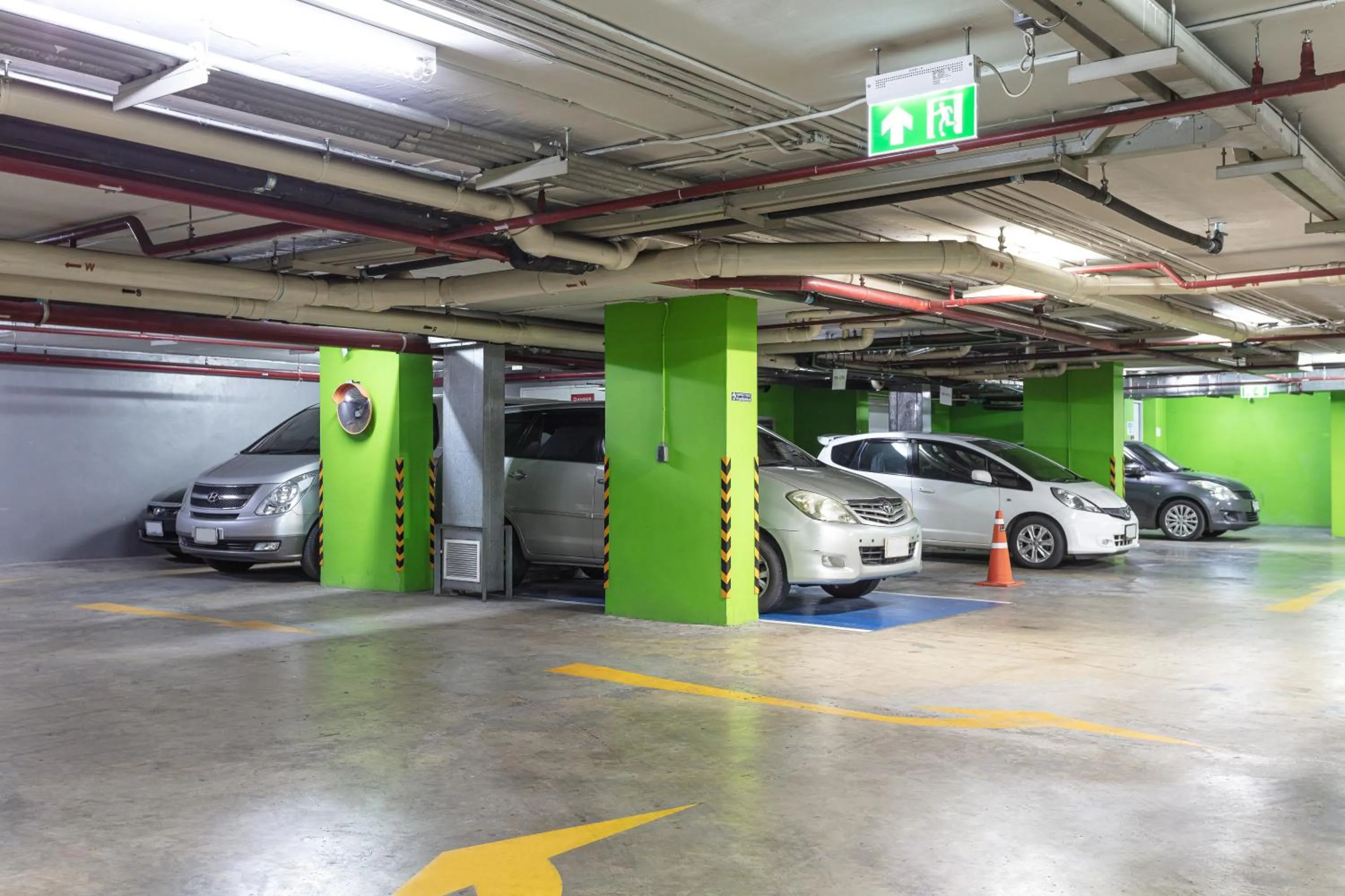 Parking in Adelphi Forty-Nine