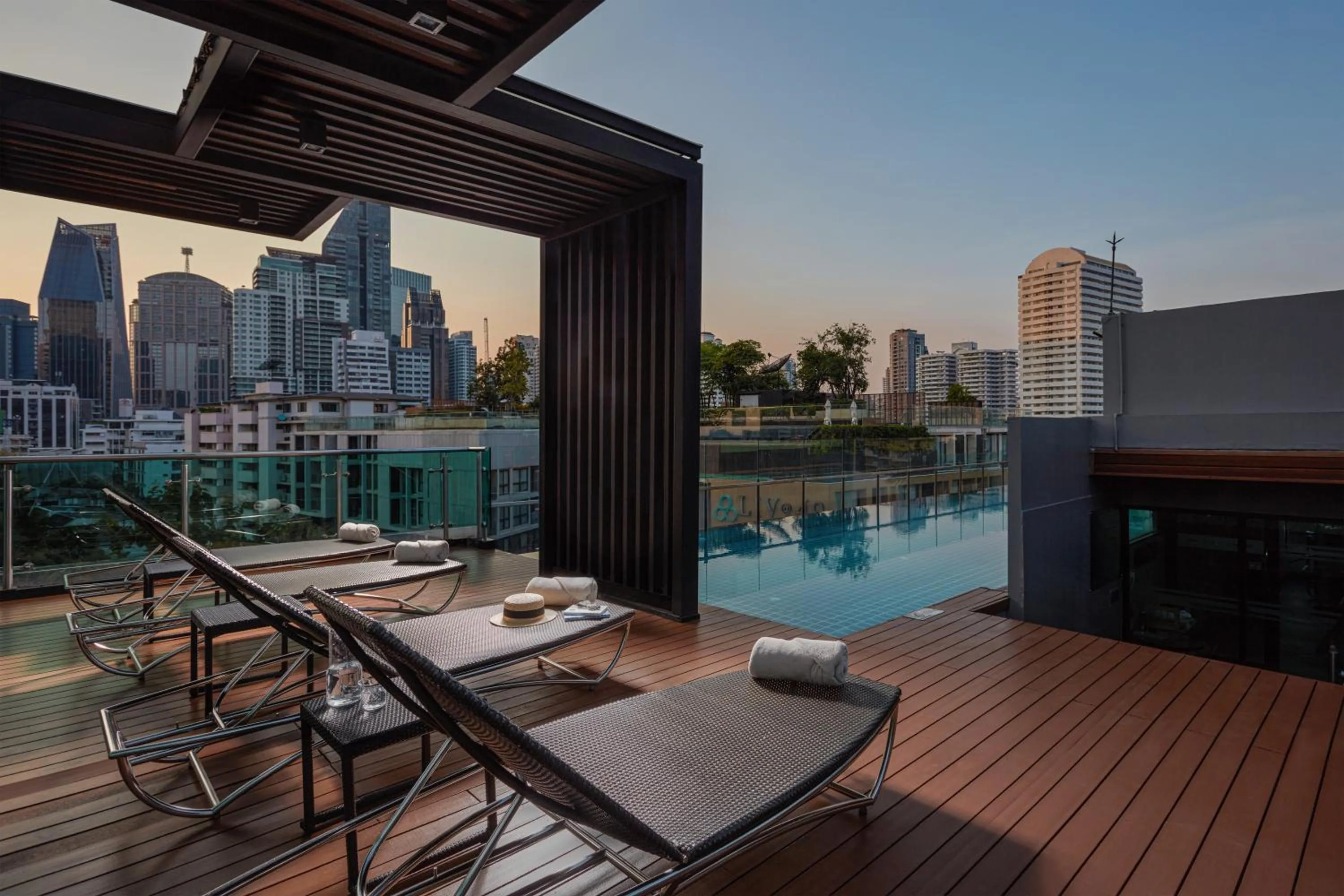 Swimming pool in Adelphi Forty-Nine