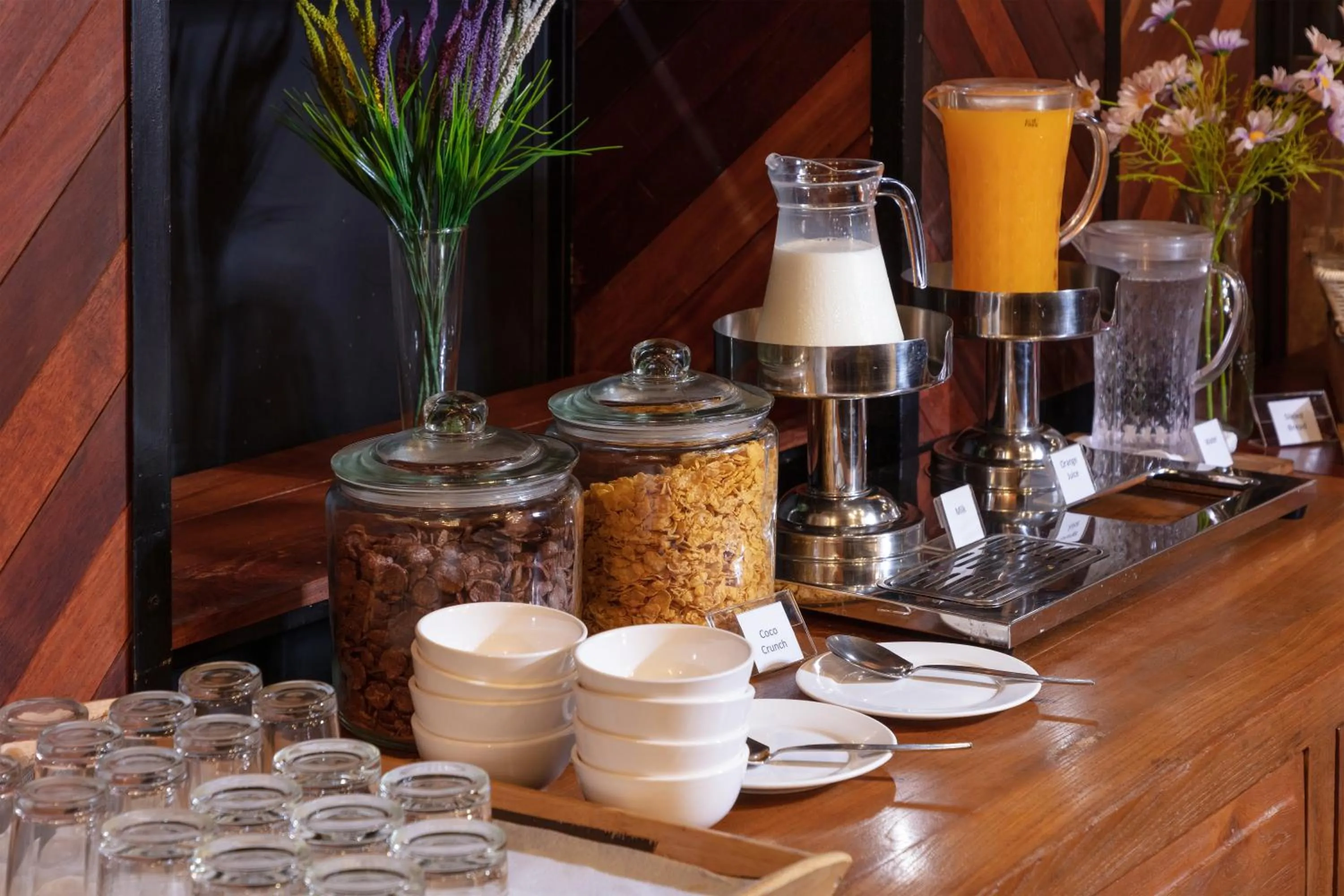 Restaurant/places to eat in Adelphi Forty-Nine