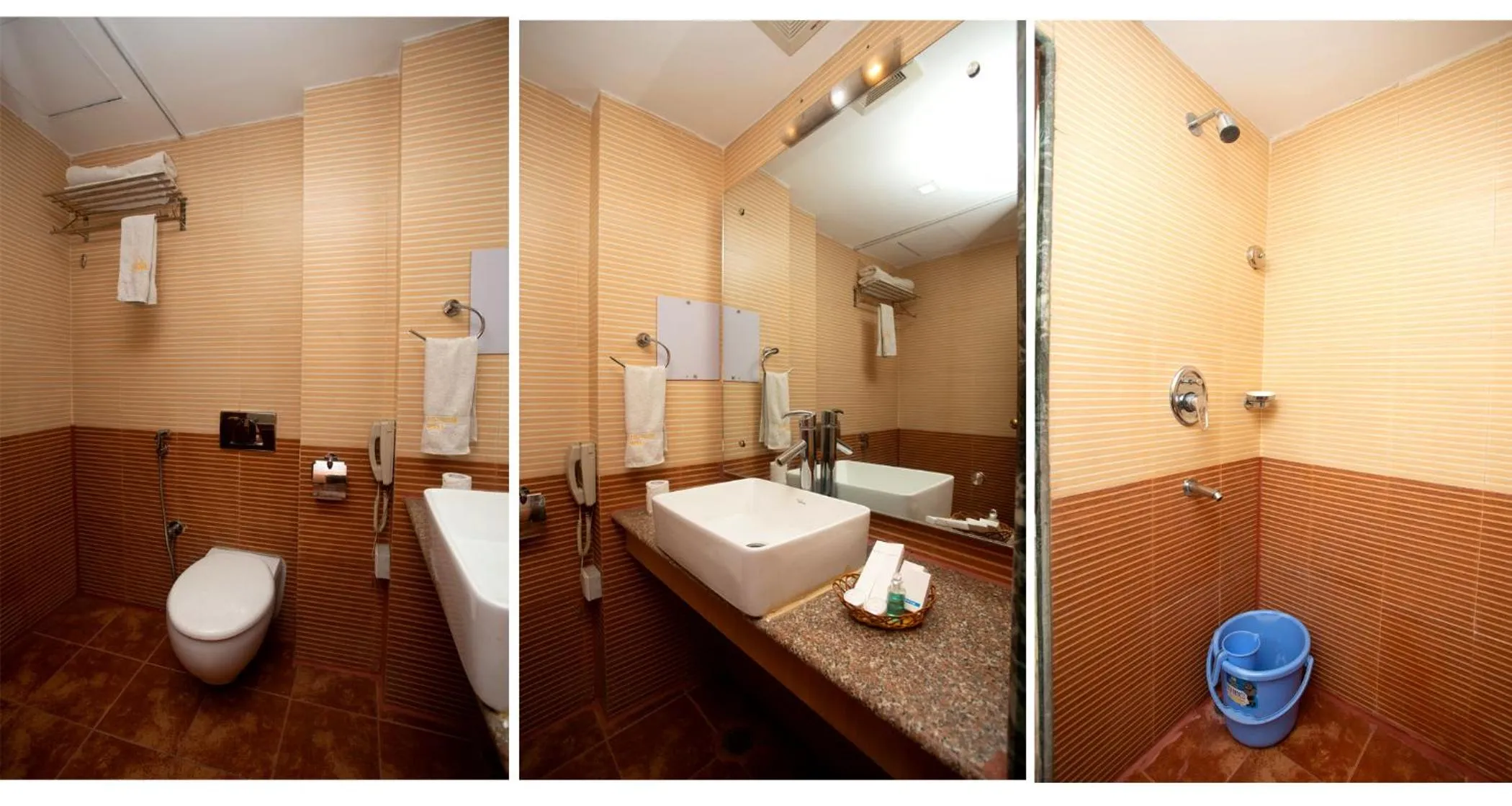 Bathroom in Yellow Pagoda Hotel