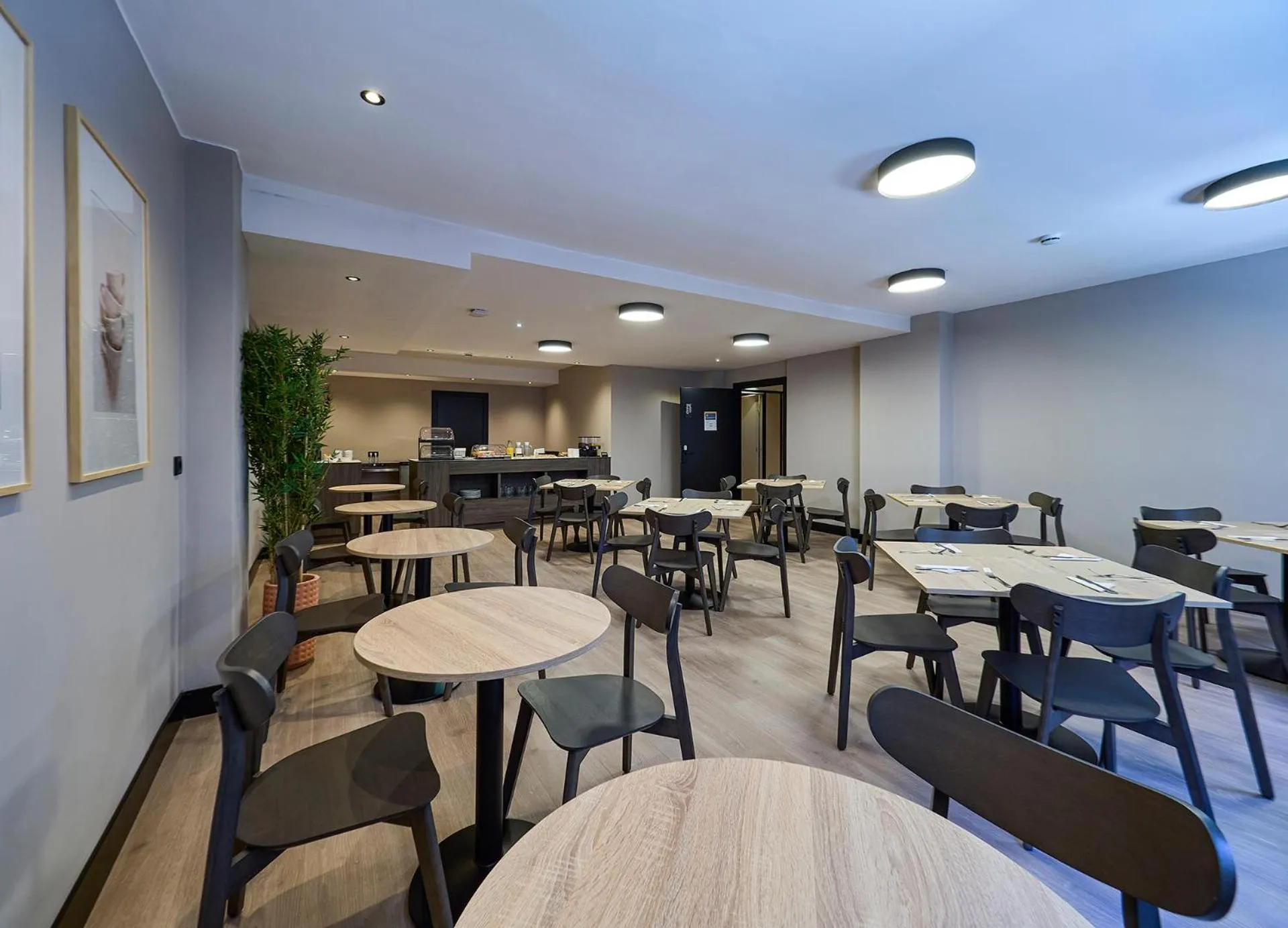 Breakfast in B48 Oviedo Ópera