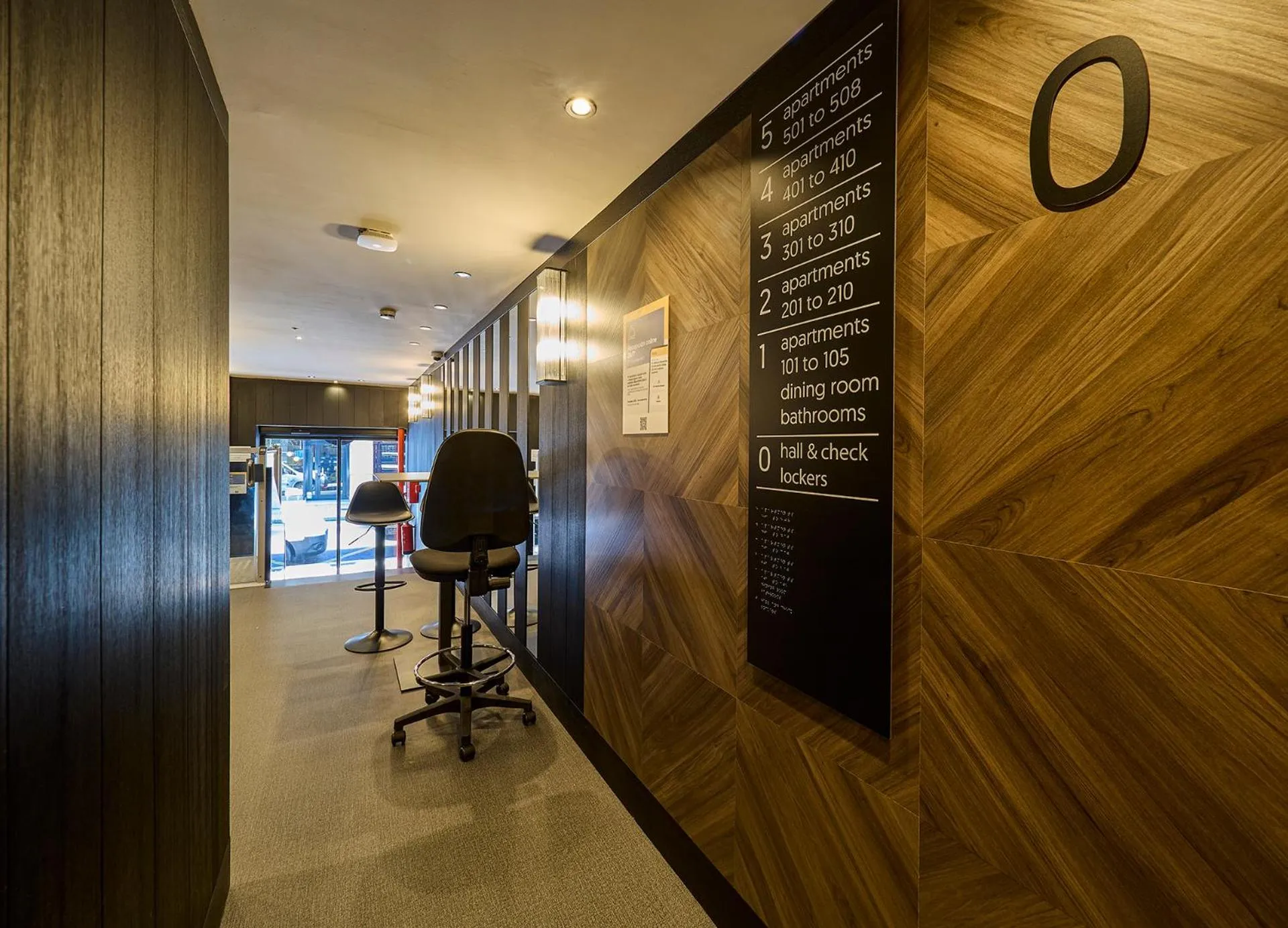 Lobby or reception in B48 Oviedo Ópera