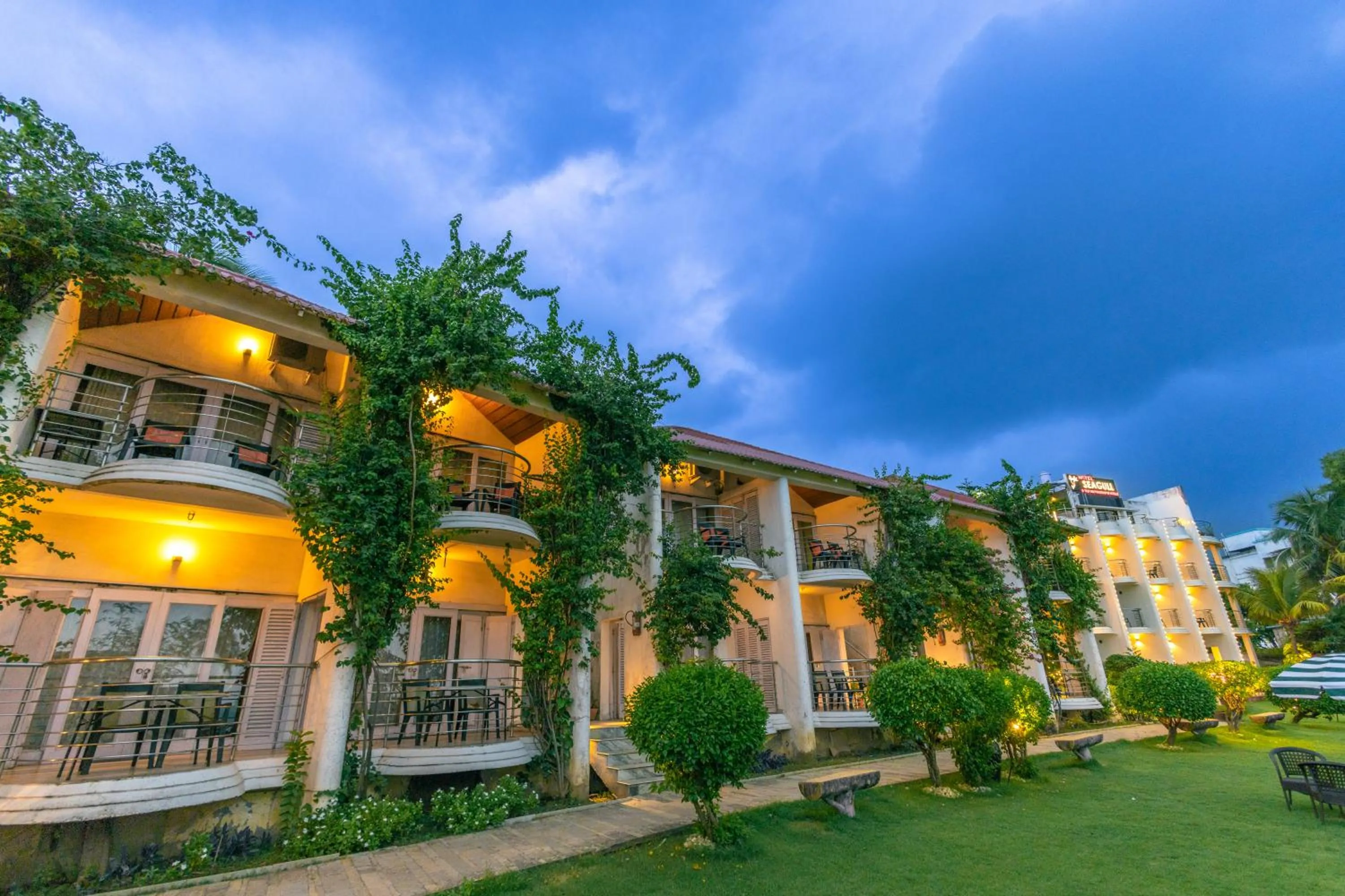 Property building in Hotel Seagull