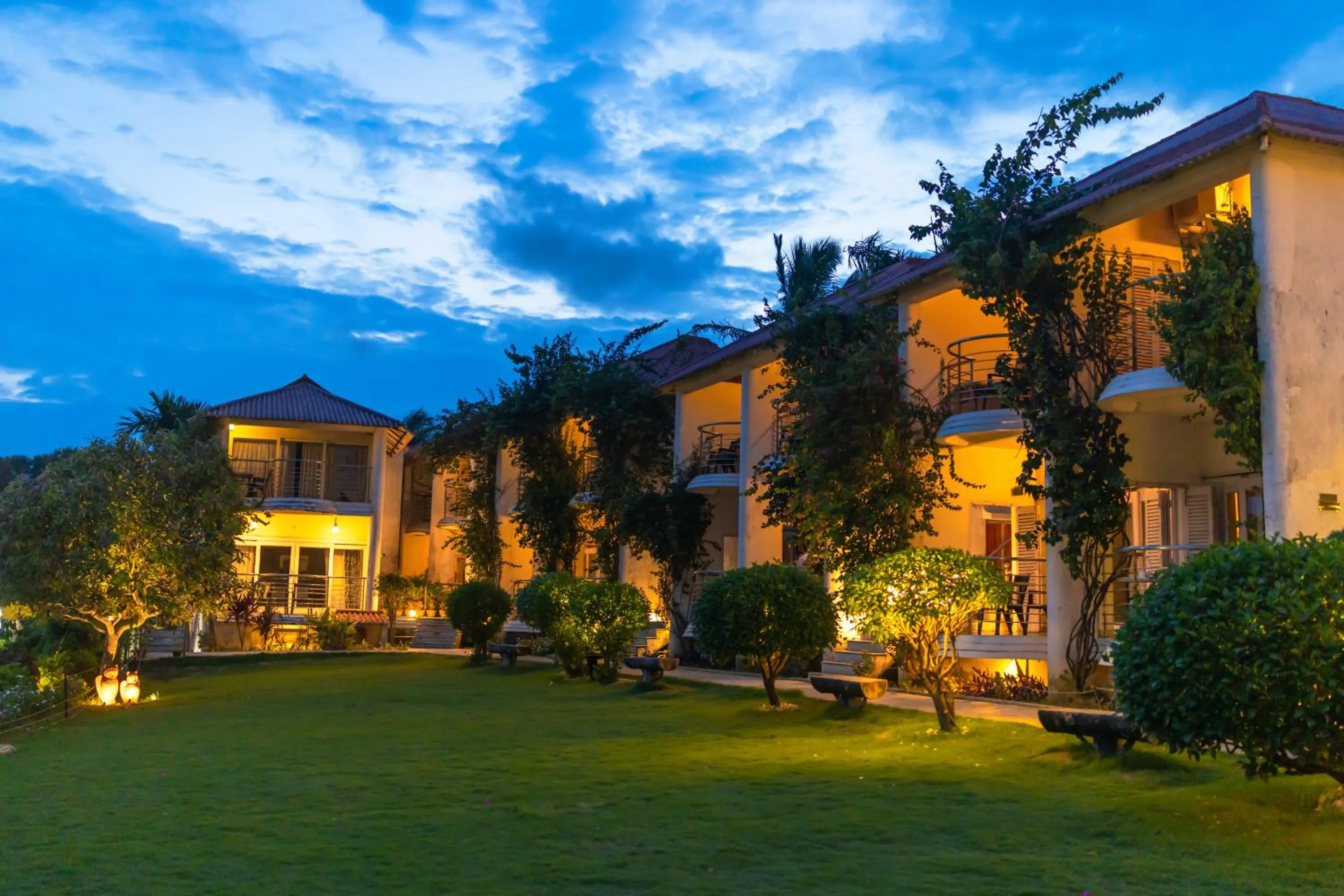 Property building in Hotel Seagull