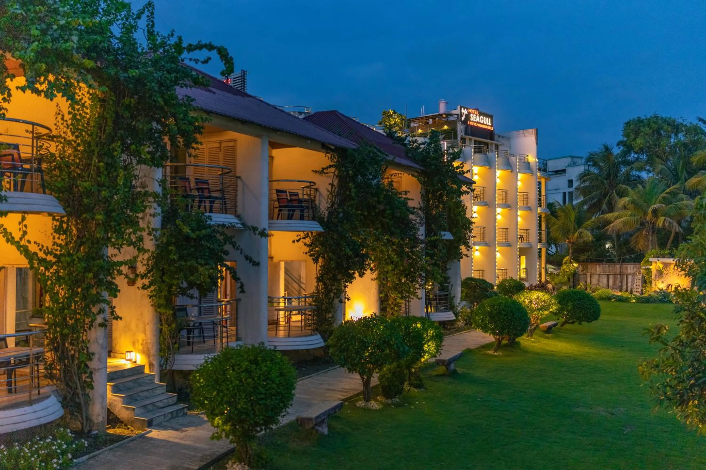 Property building in Hotel Seagull