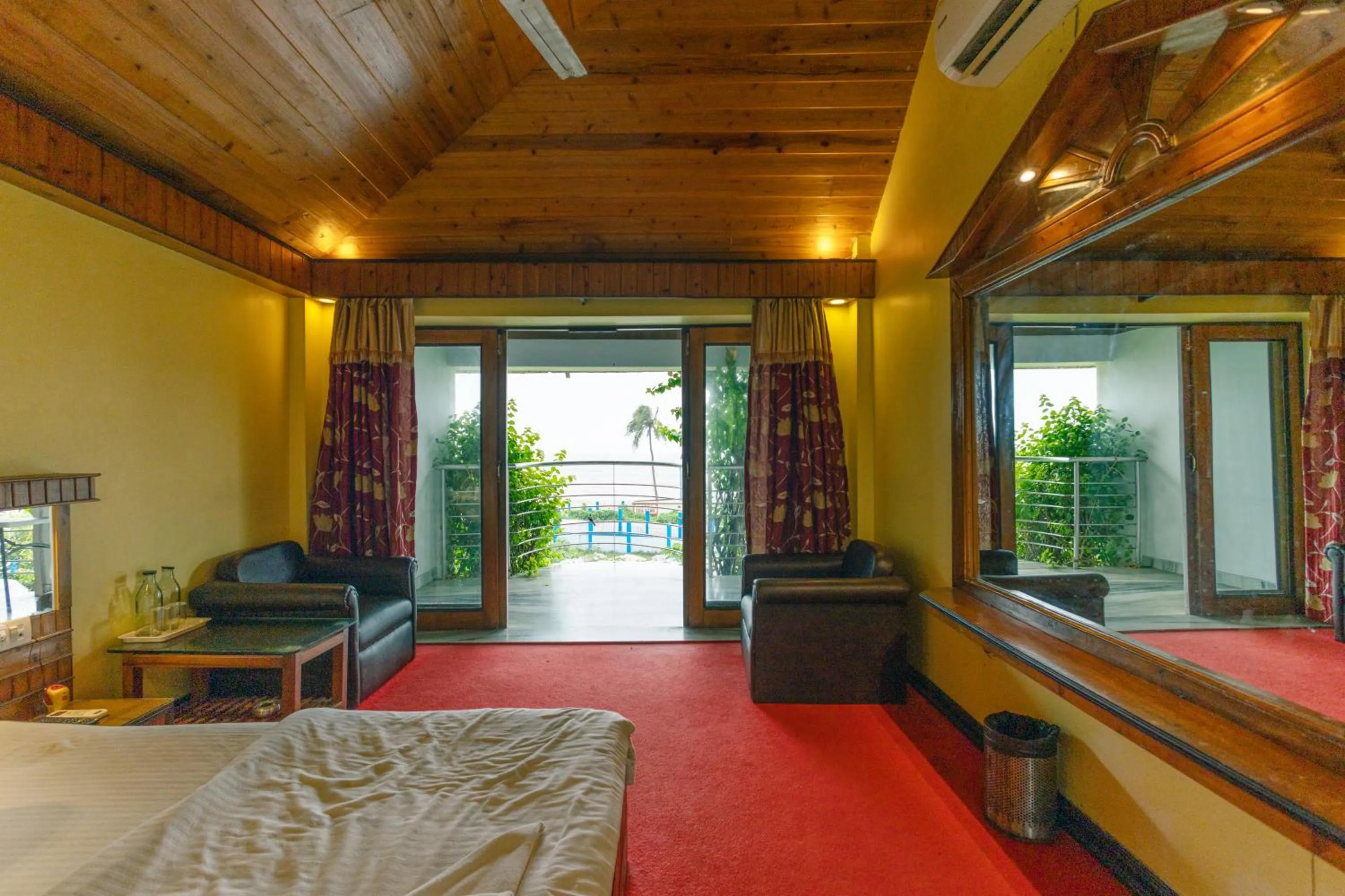 Bedroom, Bed in Hotel Seagull