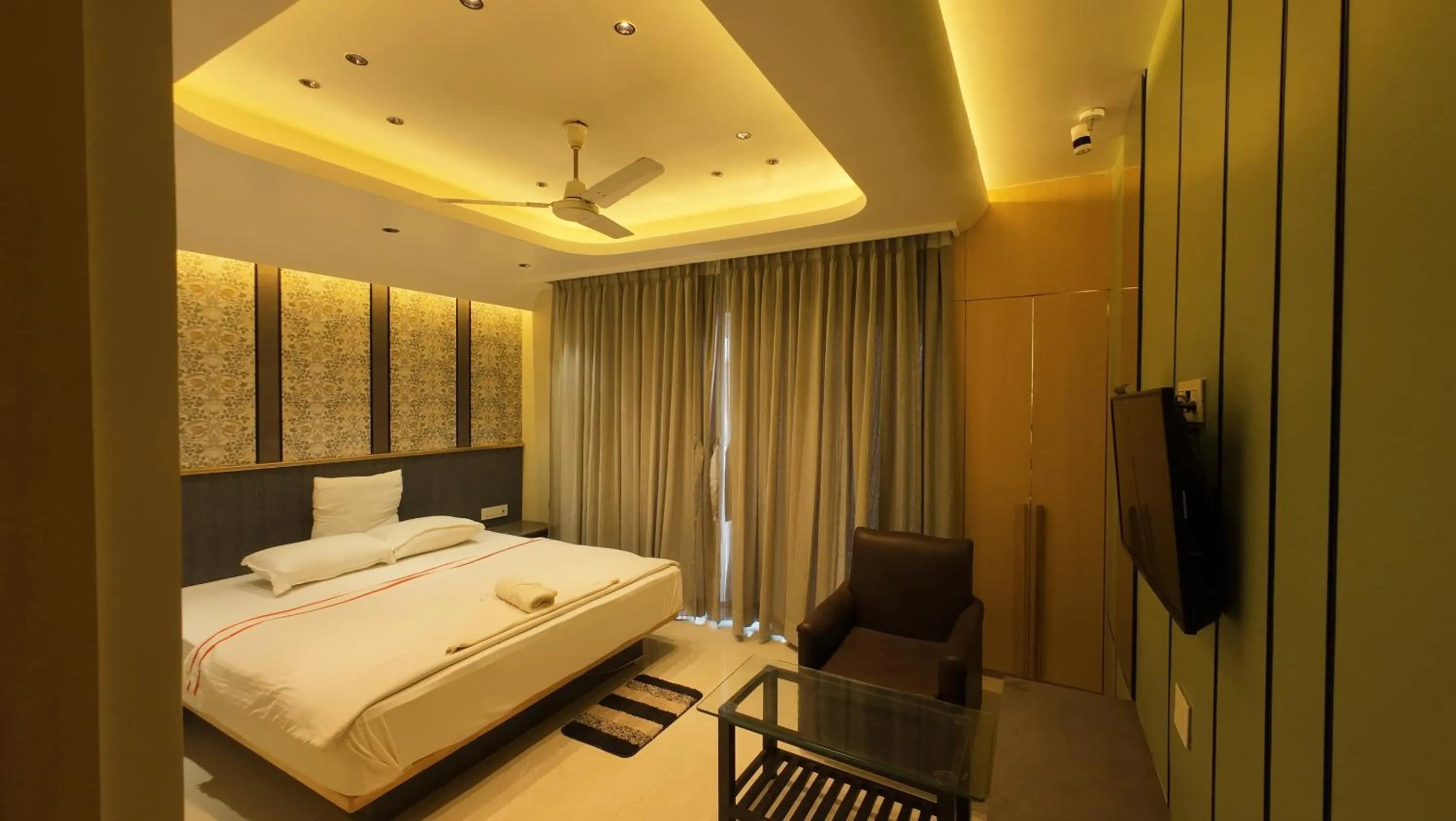 Bedroom, Bed in Hotel Seagull