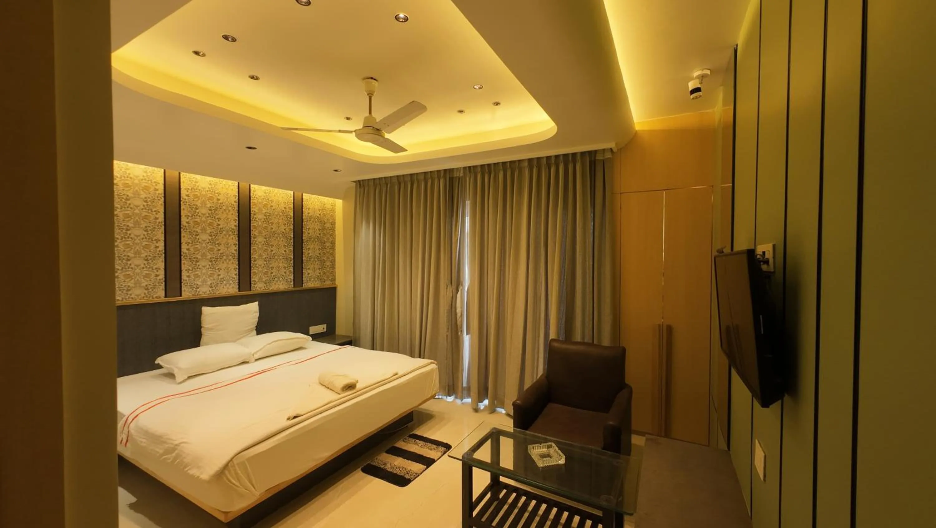 Bedroom, Bed in Hotel Seagull