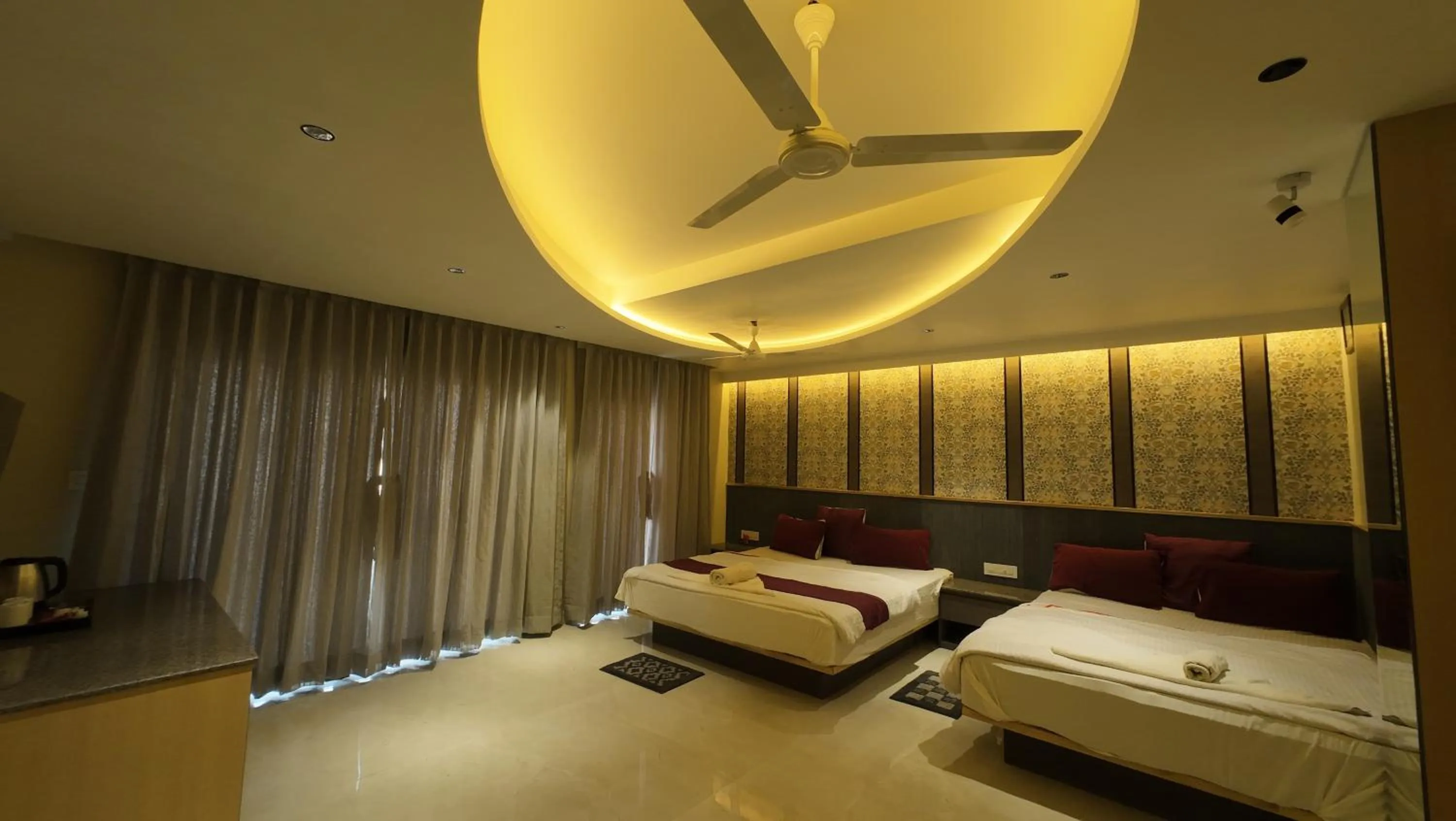 Bedroom, Bed in Hotel Seagull