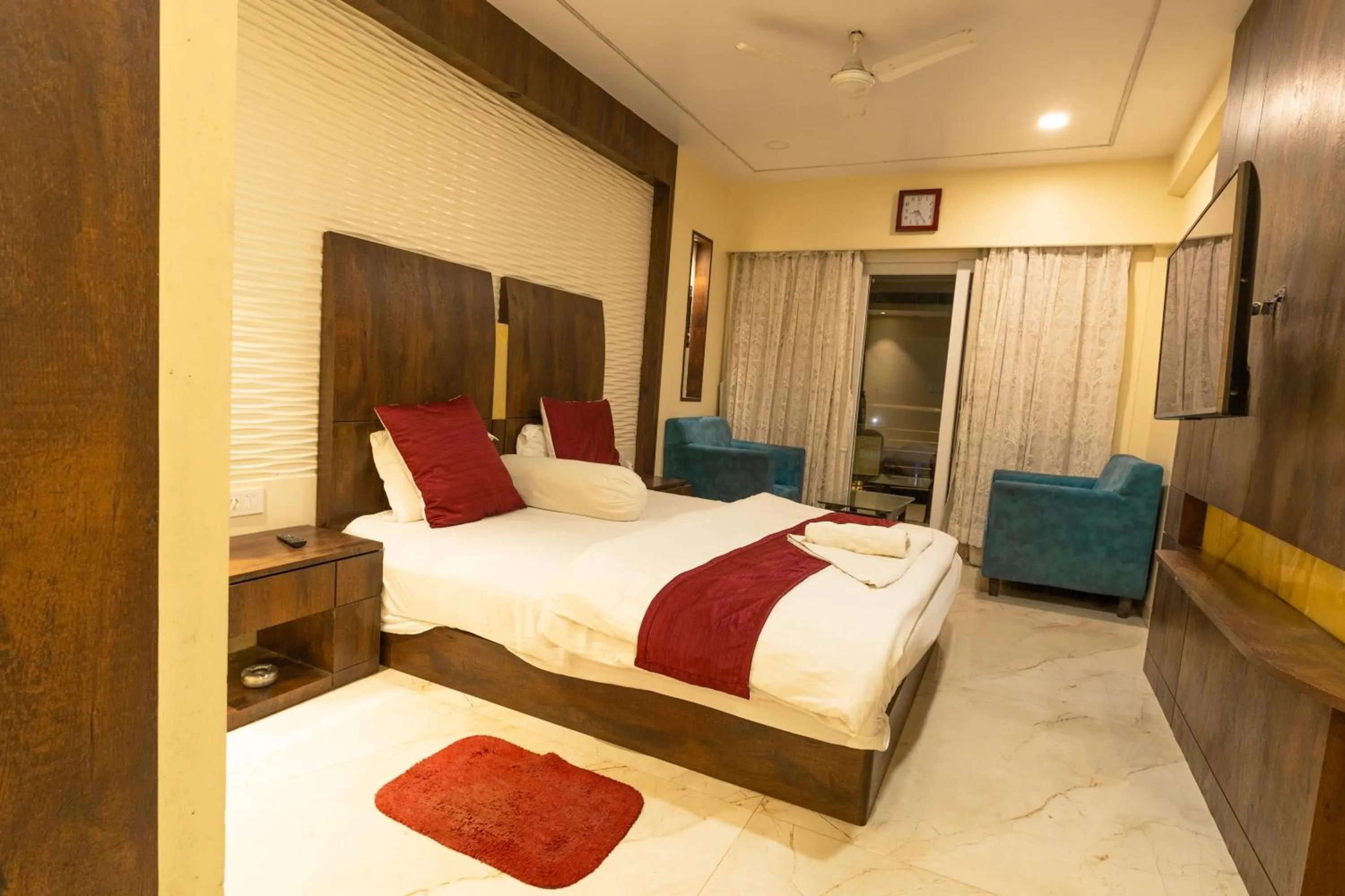 Bedroom, Bed in Hotel Seagull