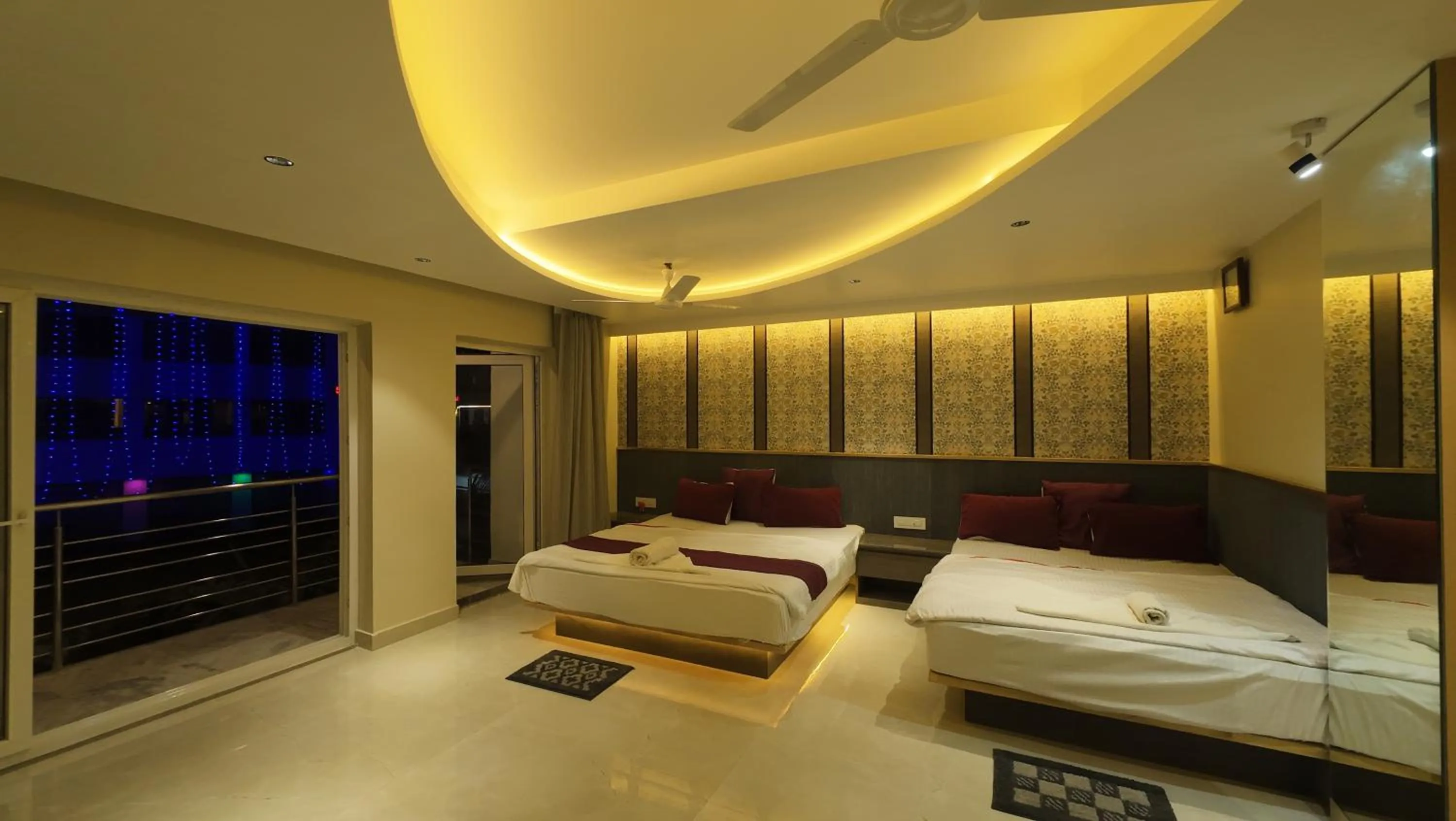 Bedroom, Bed in Hotel Seagull