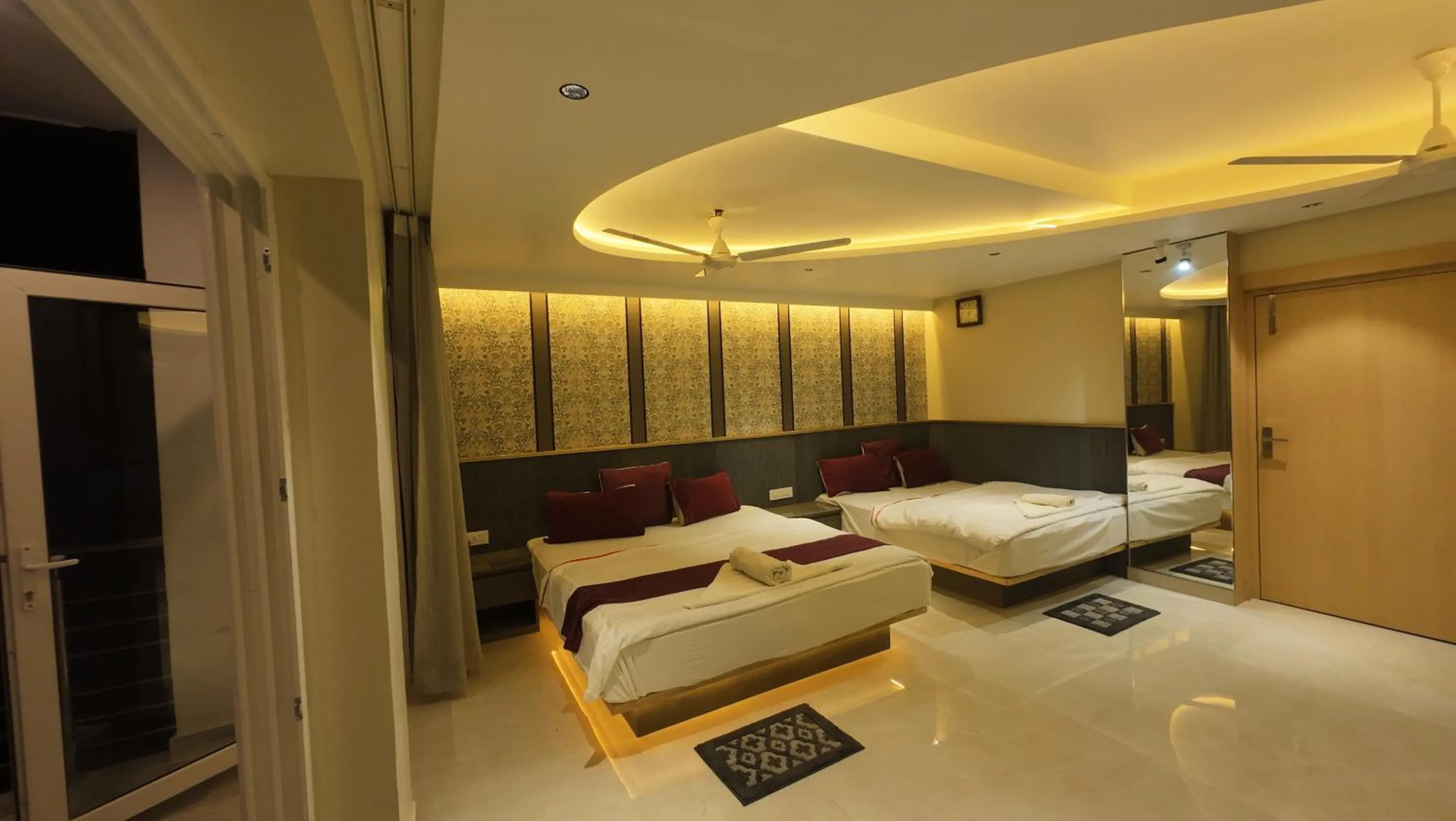 Bedroom, Bed in Hotel Seagull