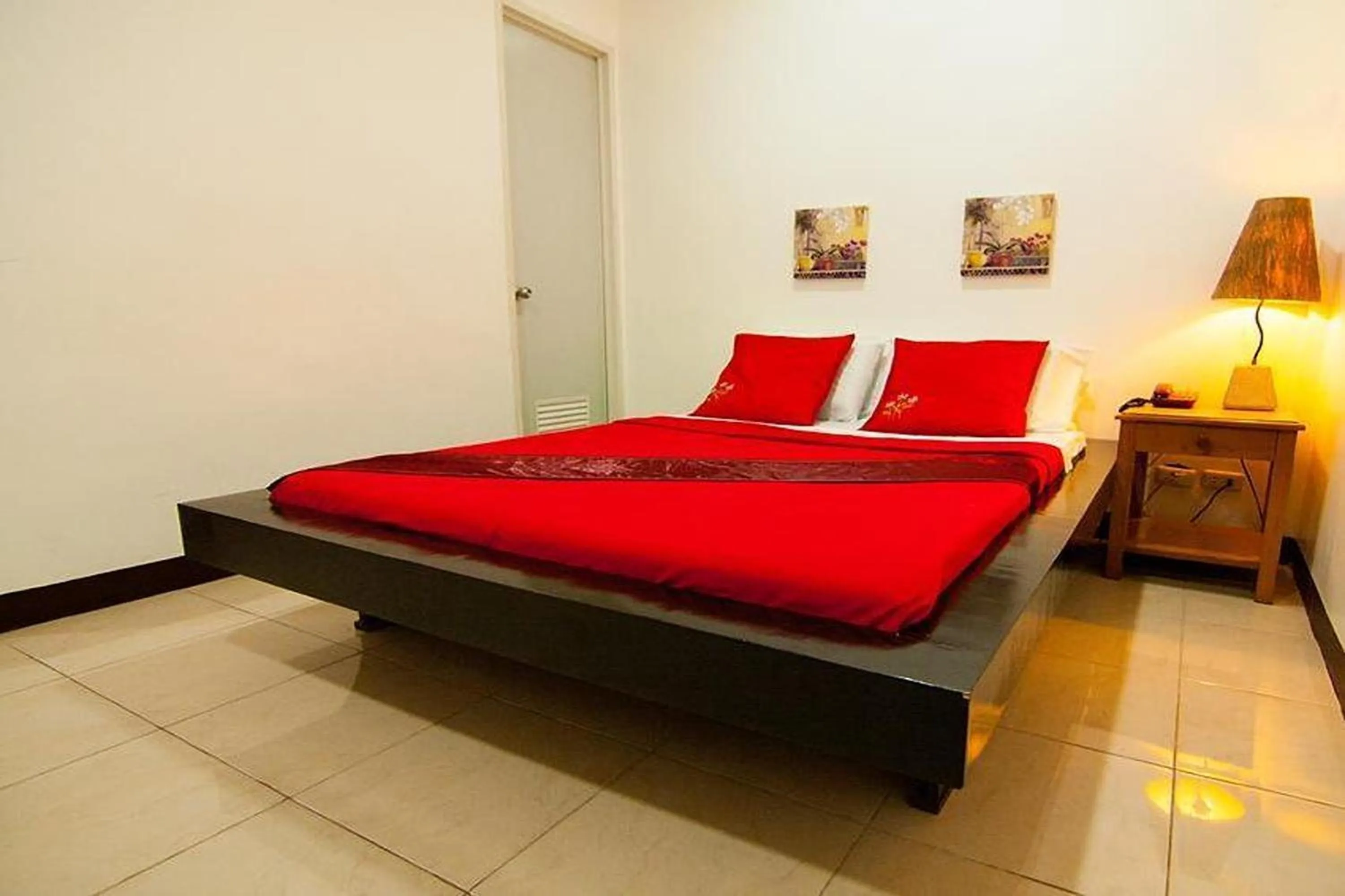 Bed in St Nicolas Inn CDO City Center