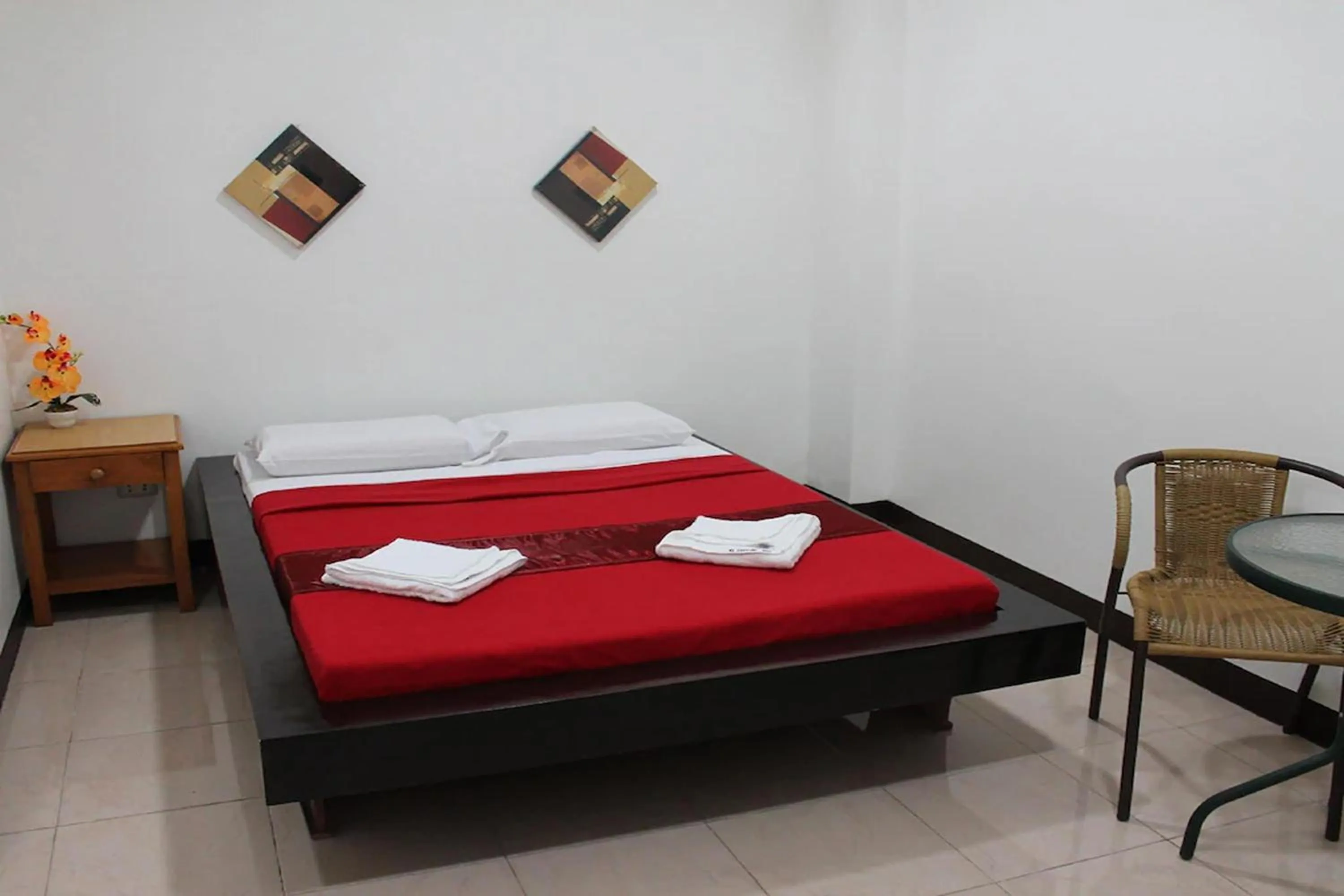 Bed in St Nicolas Inn CDO City Center