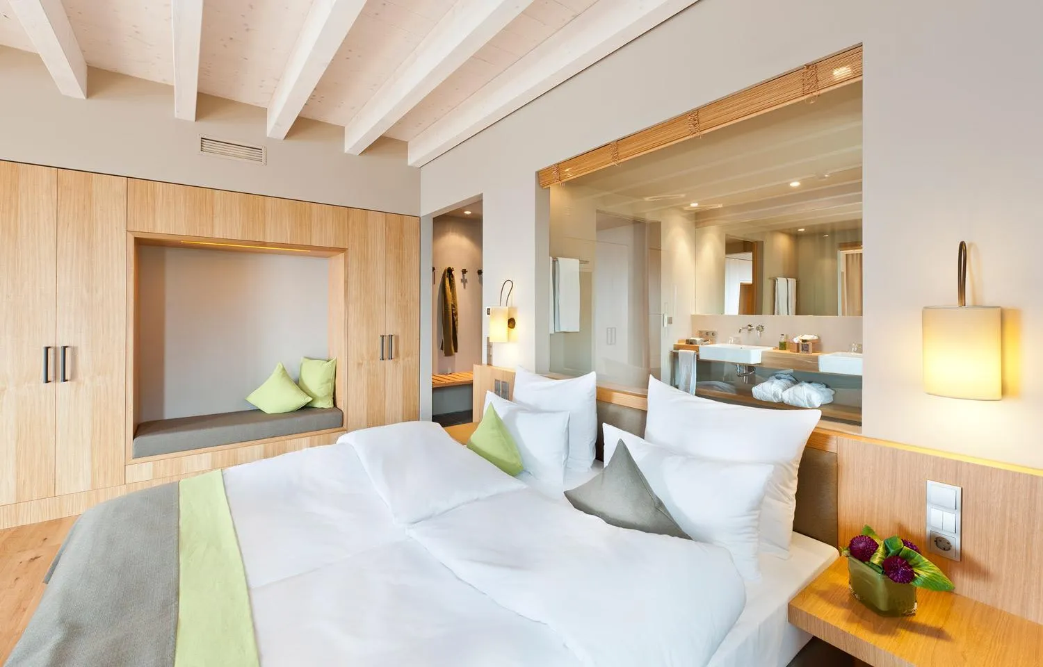 Photo of the whole room, Bed in Schlosshotel Steinburg